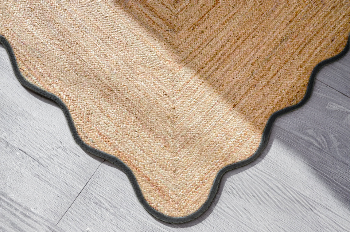 Handwoven Natural Jute Rug with Charcoal Scalloped Border