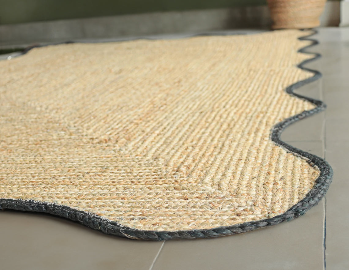 Handwoven Natural Jute Rug with Charcoal Scalloped Border