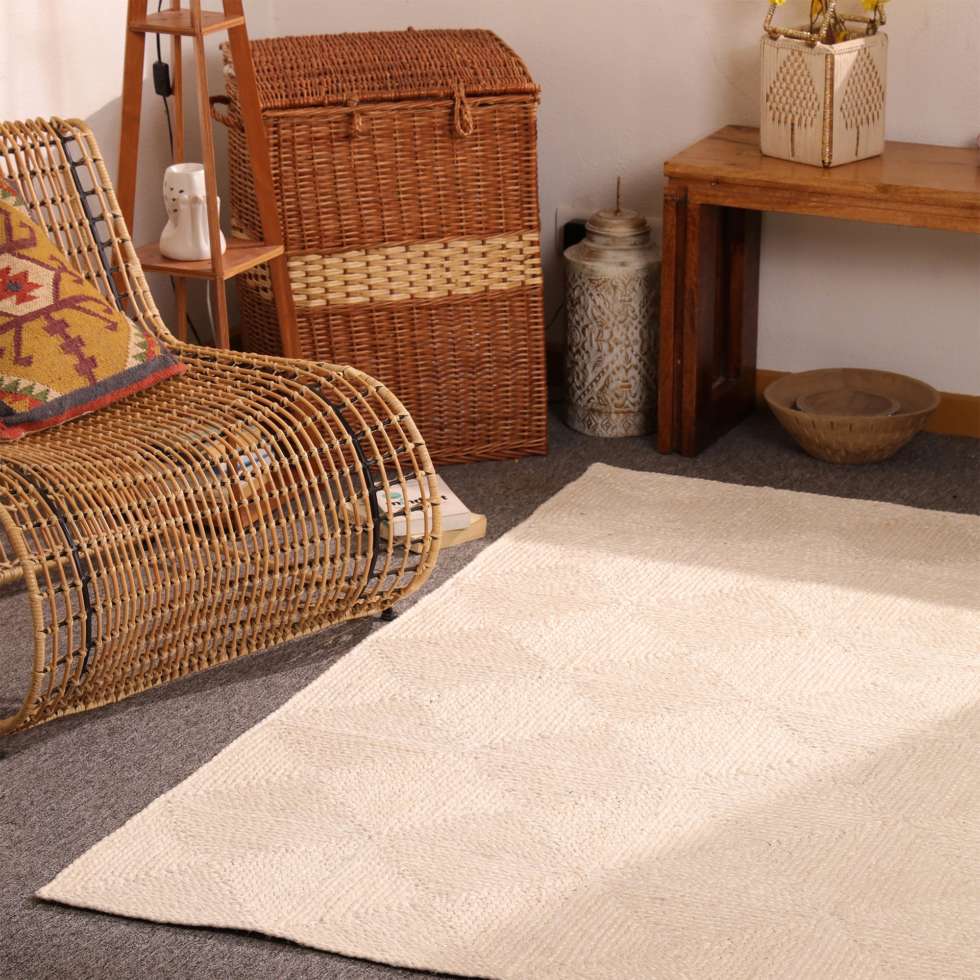 Handwoven cream Jute Braided Area Rug Natural Fiber Textured Carpet for Living Room & Bedrom