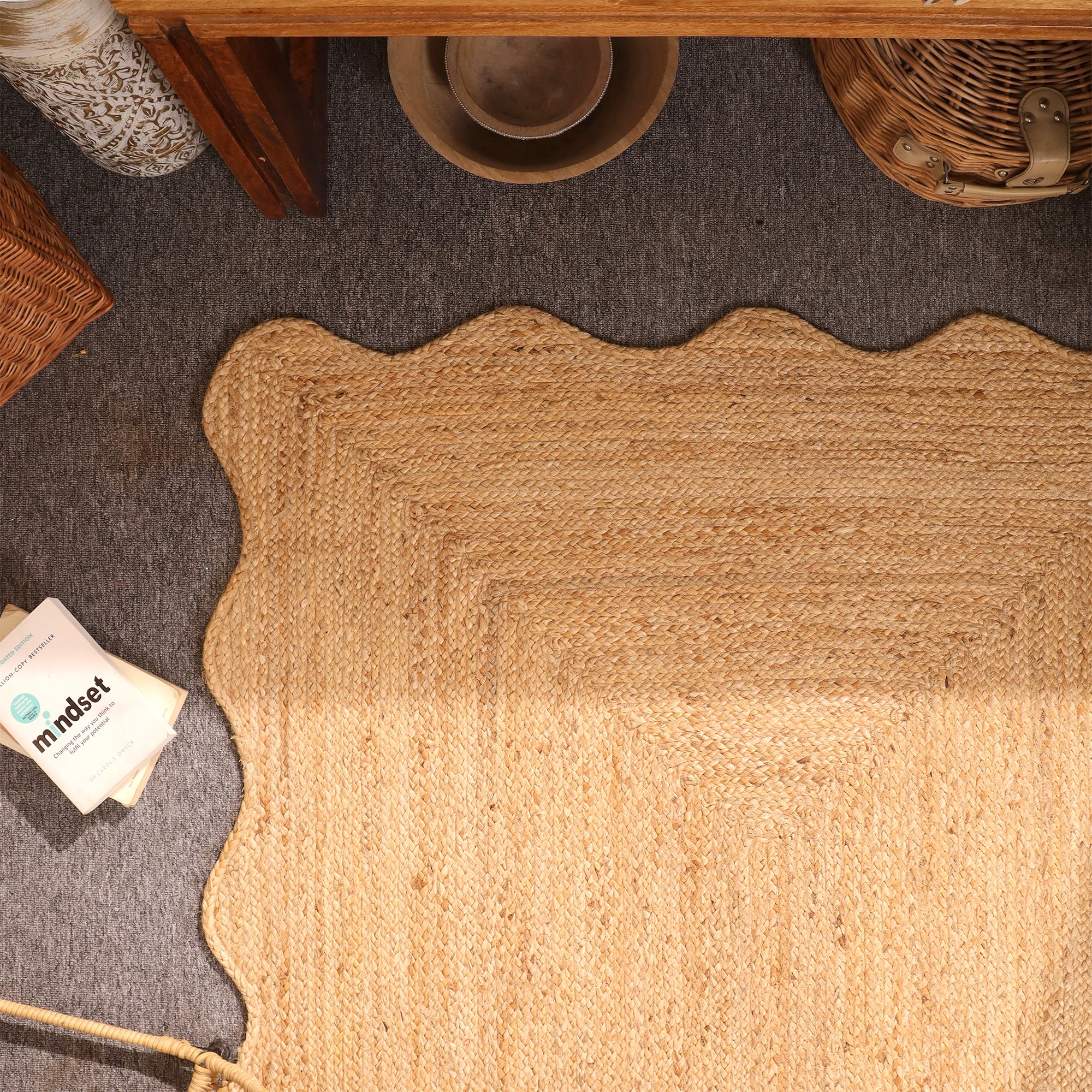 Handmade Natural Jute Scalloped Area Rug Braided Eco-Friendly Boho Farmhouse