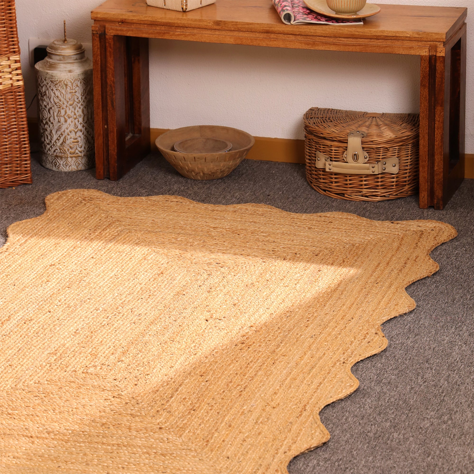 Handmade Natural Jute Scalloped Area Rug Braided Eco-Friendly Boho Farmhouse