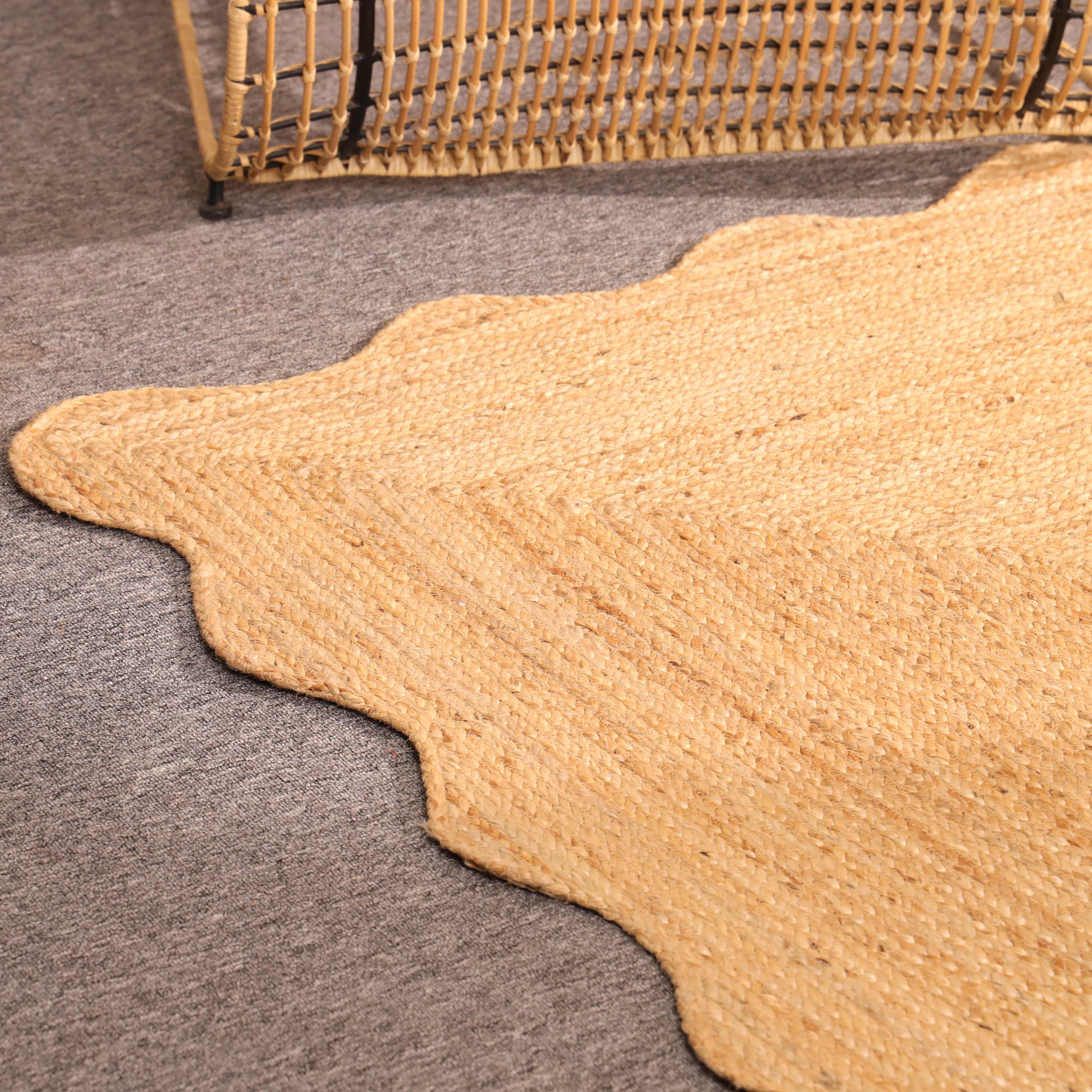 Handmade Natural Jute Scalloped Area Rug Braided Eco-Friendly Boho Farmhouse