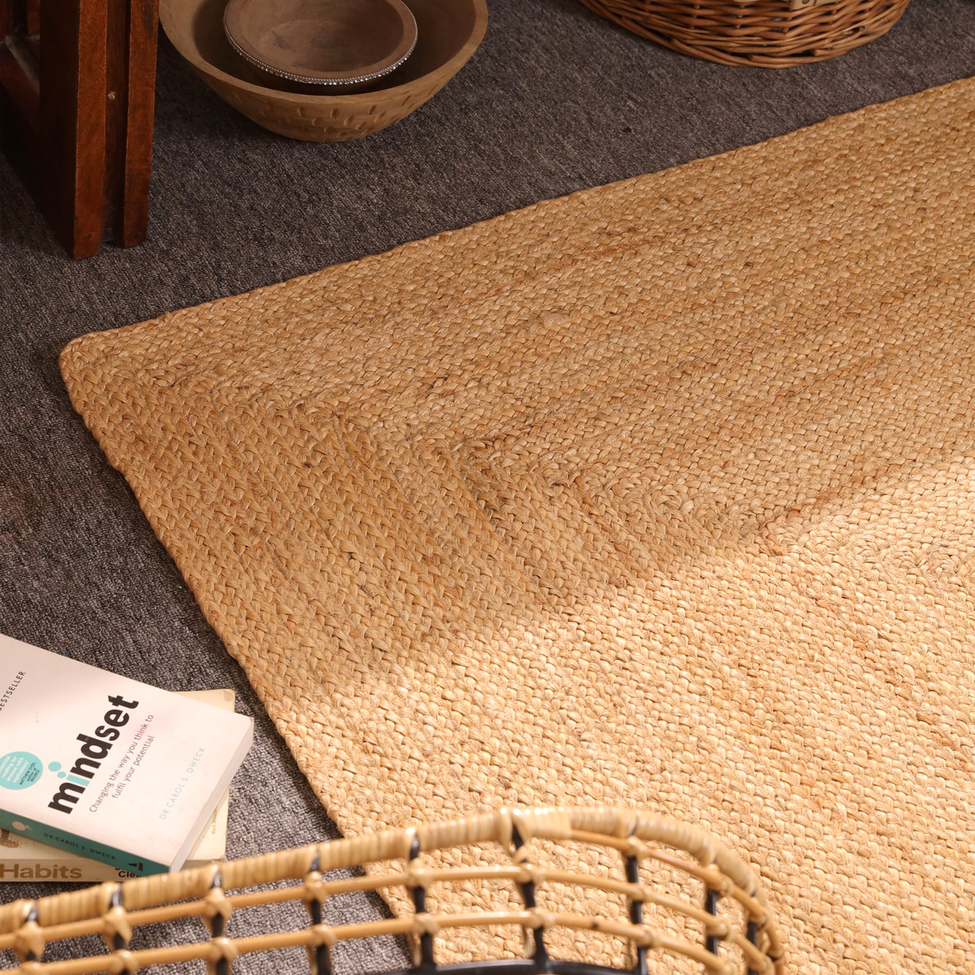 Handmade Natural Jute Area Rug Braided Eco-Friendly Rectangle Rug