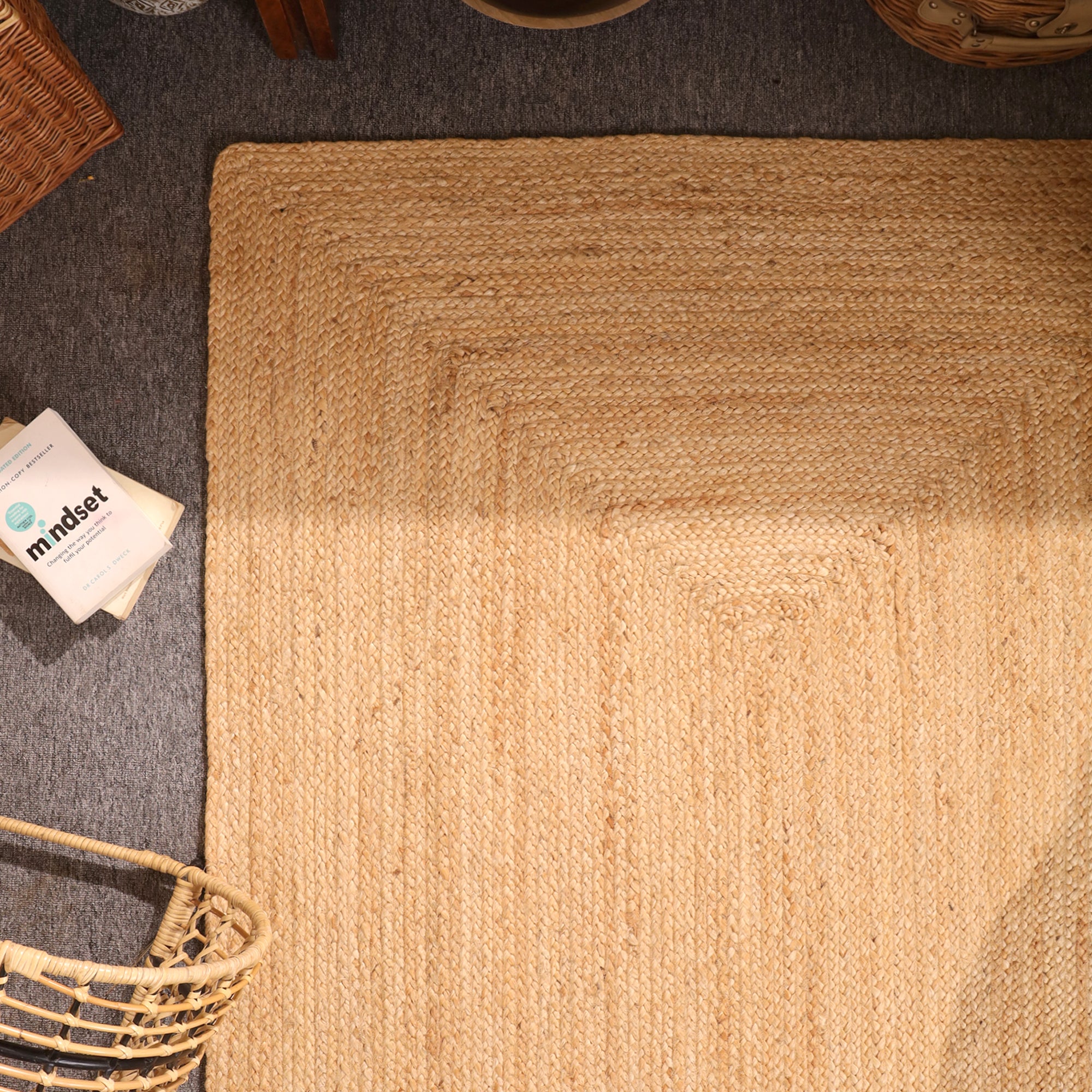 Handmade Natural Jute Area Rug Braided Eco-Friendly Rectangle Rug