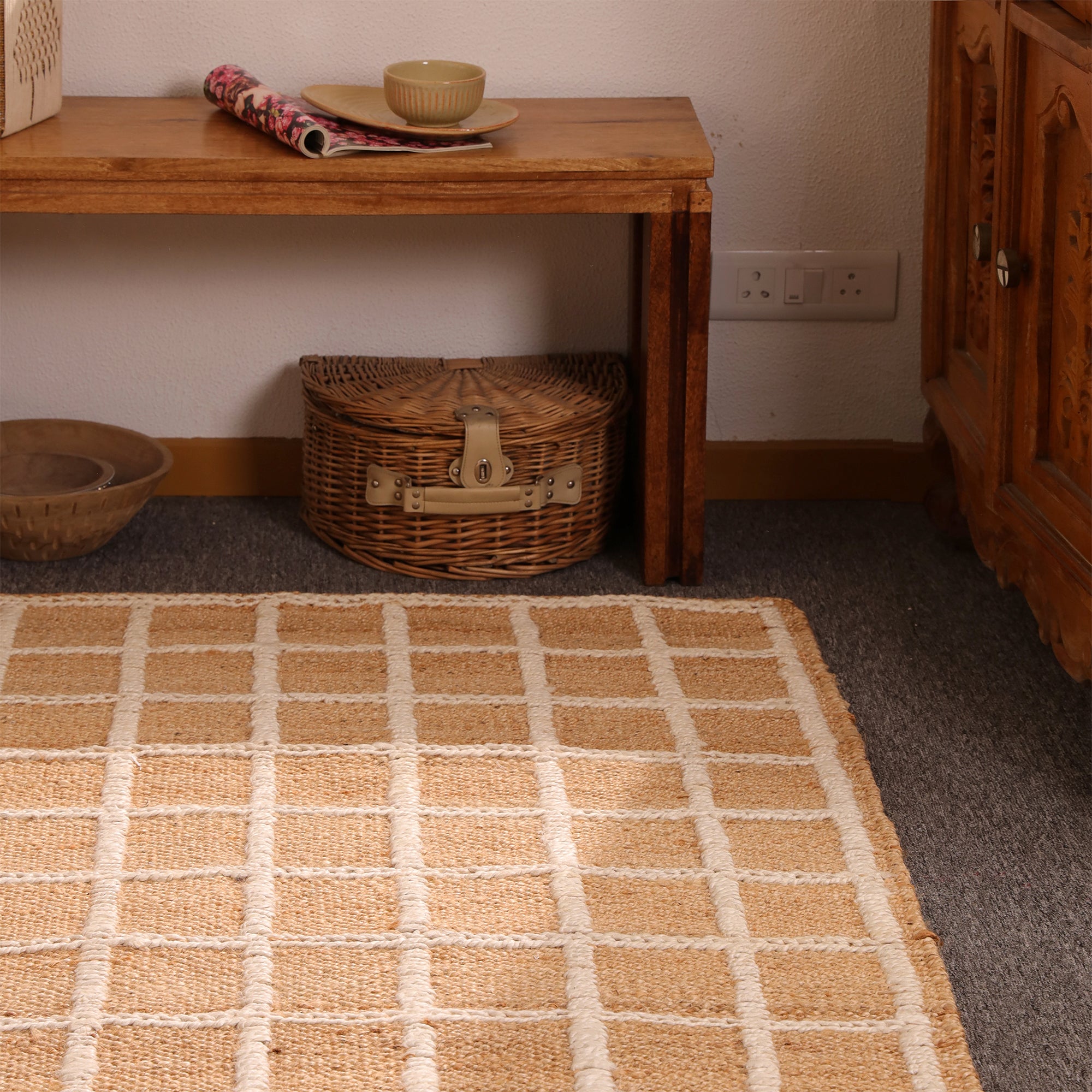 Handwoven Natural Jute Checkered Area Rug Beige Grid pattern Rug