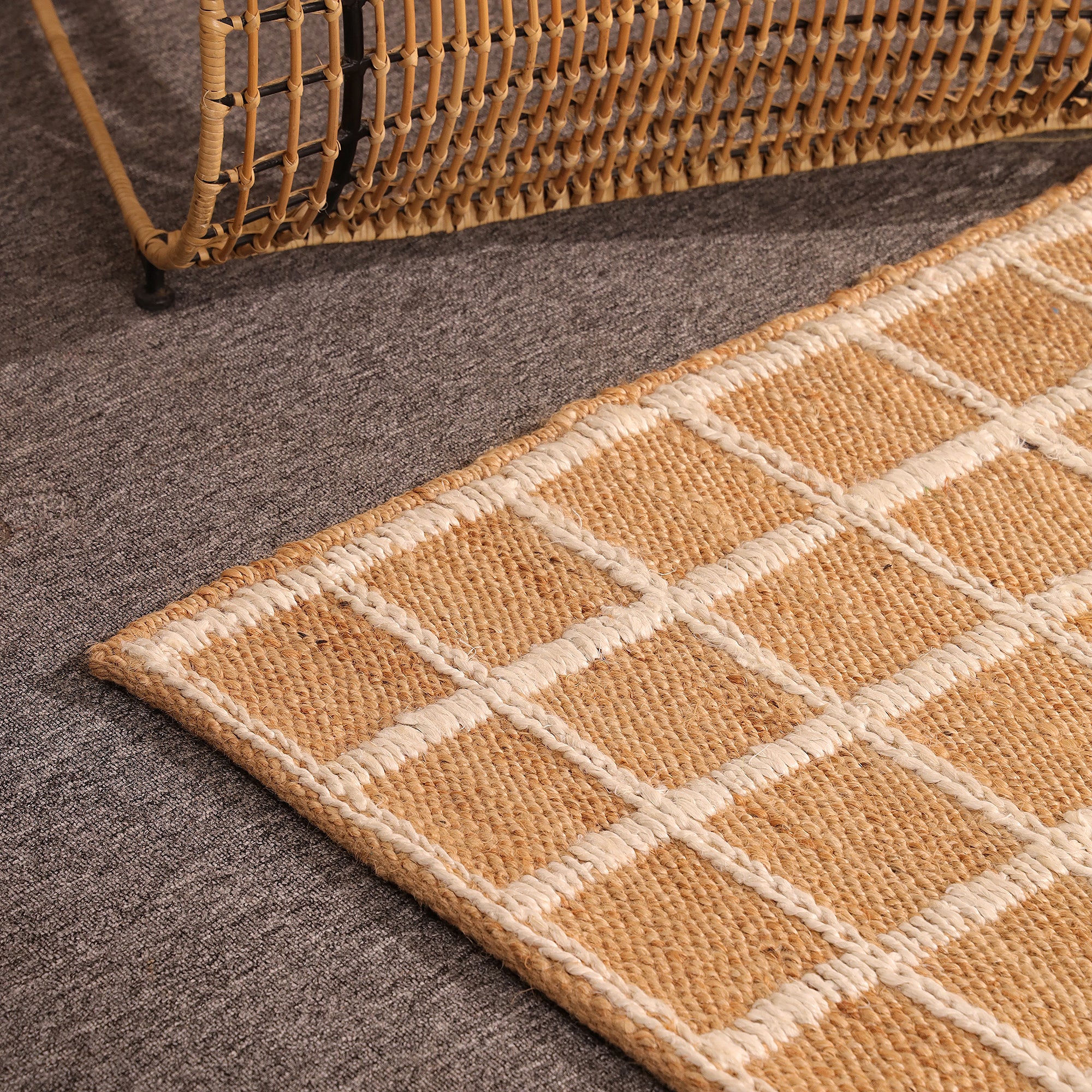 Handwoven Natural Jute Checkered Area Rug Beige Grid pattern Rug