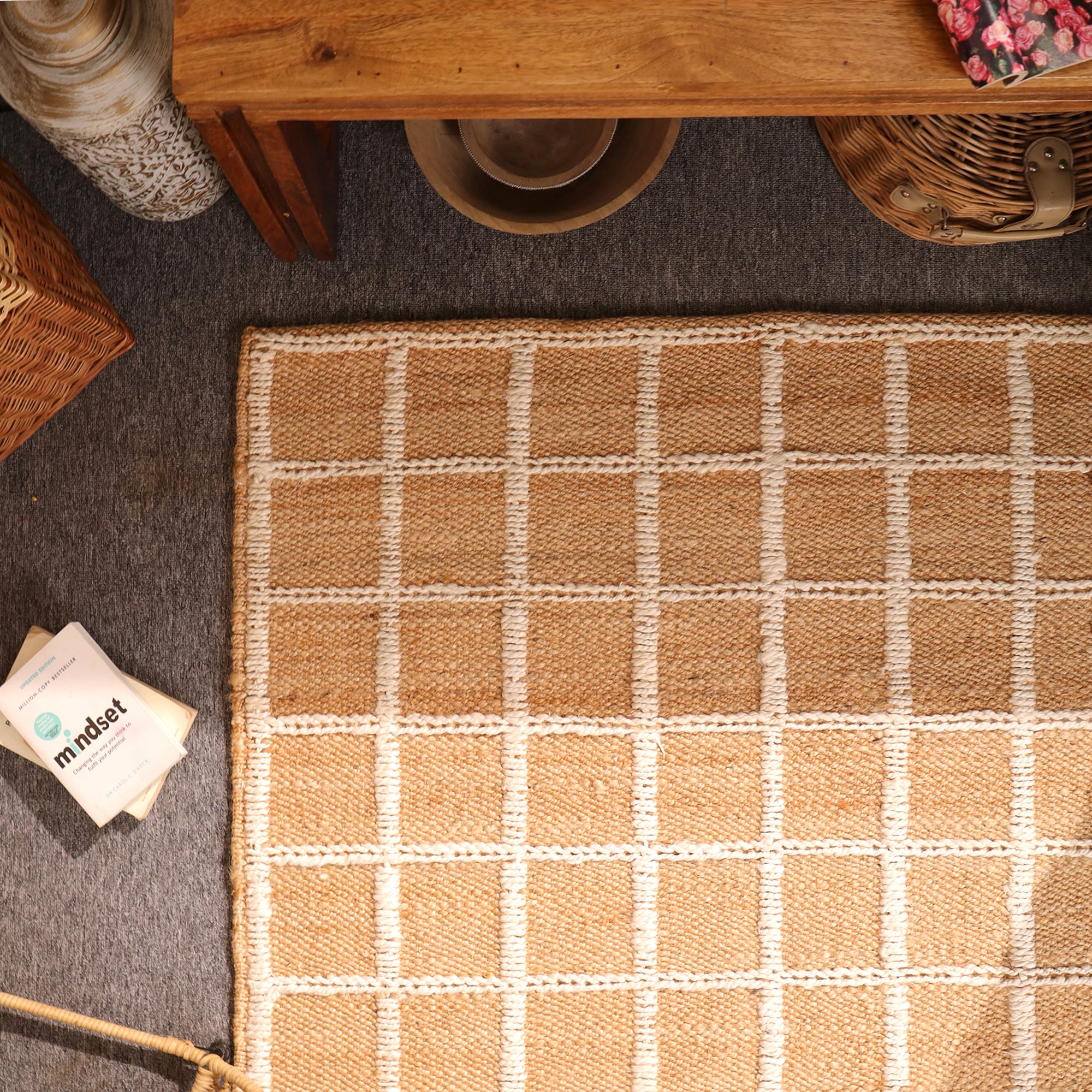 Handwoven Natural Jute Checkered Area Rug Beige Grid pattern Rug