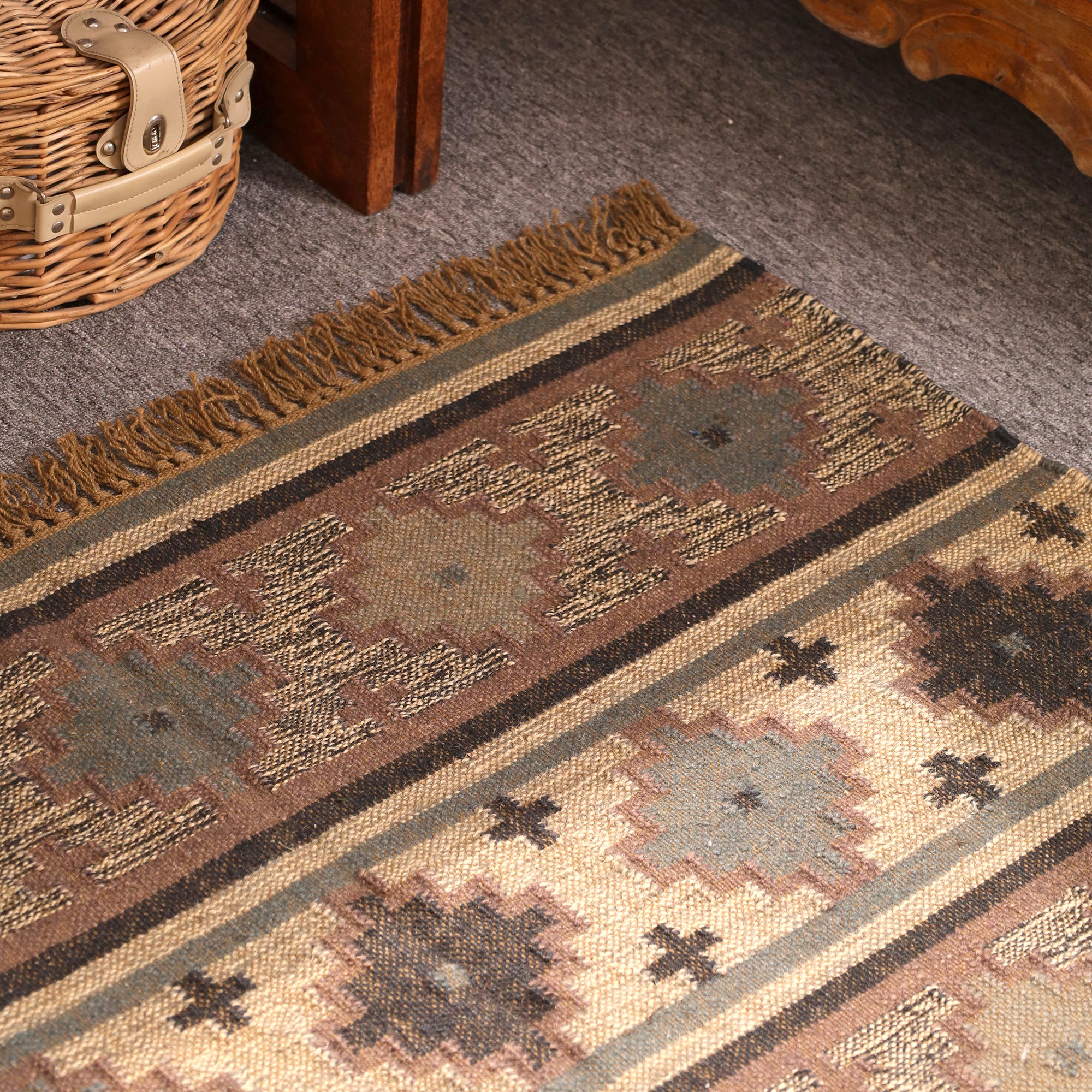 Handwoven Southwestern Kilim Area Rug Handmade Tribal Flatweave Rug