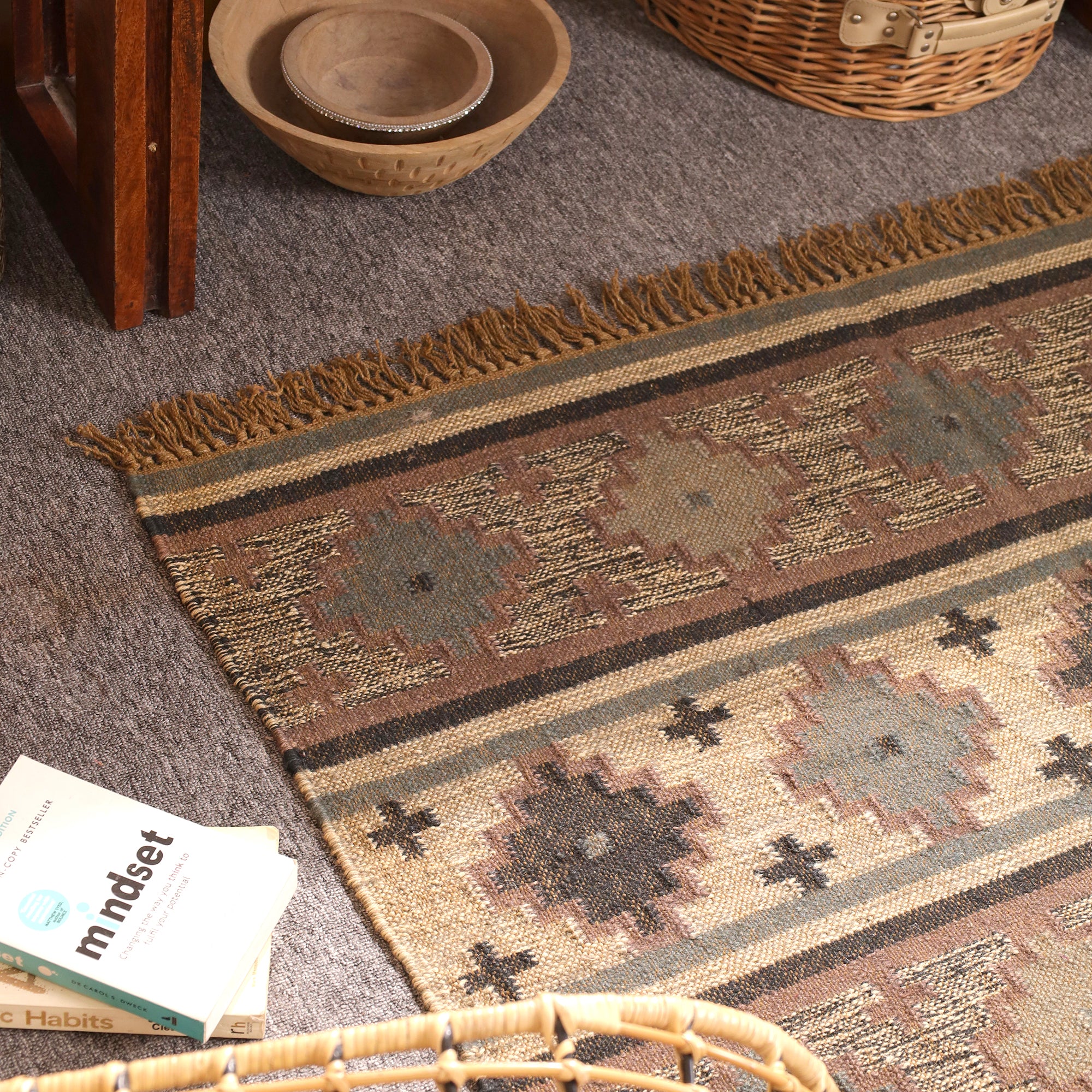 Handwoven Southwestern Kilim Area Rug Handmade Tribal Flatweave Rug