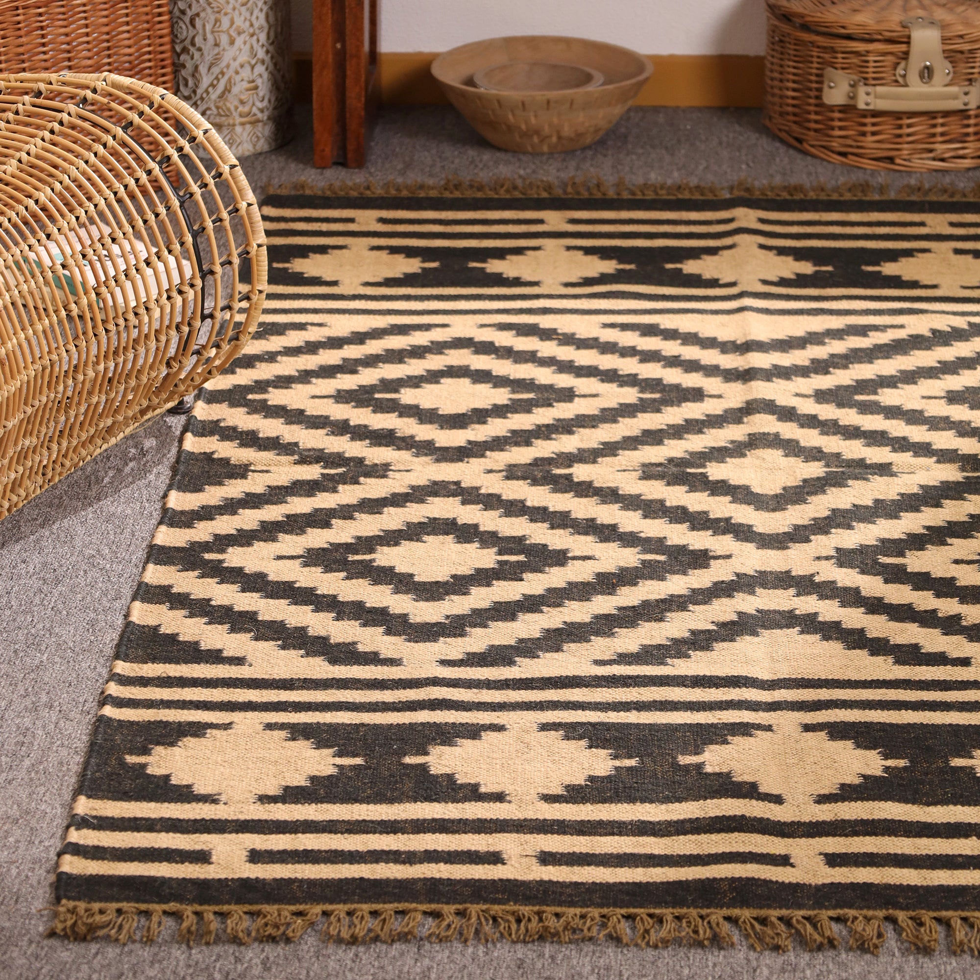 Handwoven Black & Natural Kilim Rug - Handmade Geometric Wool Area Rug