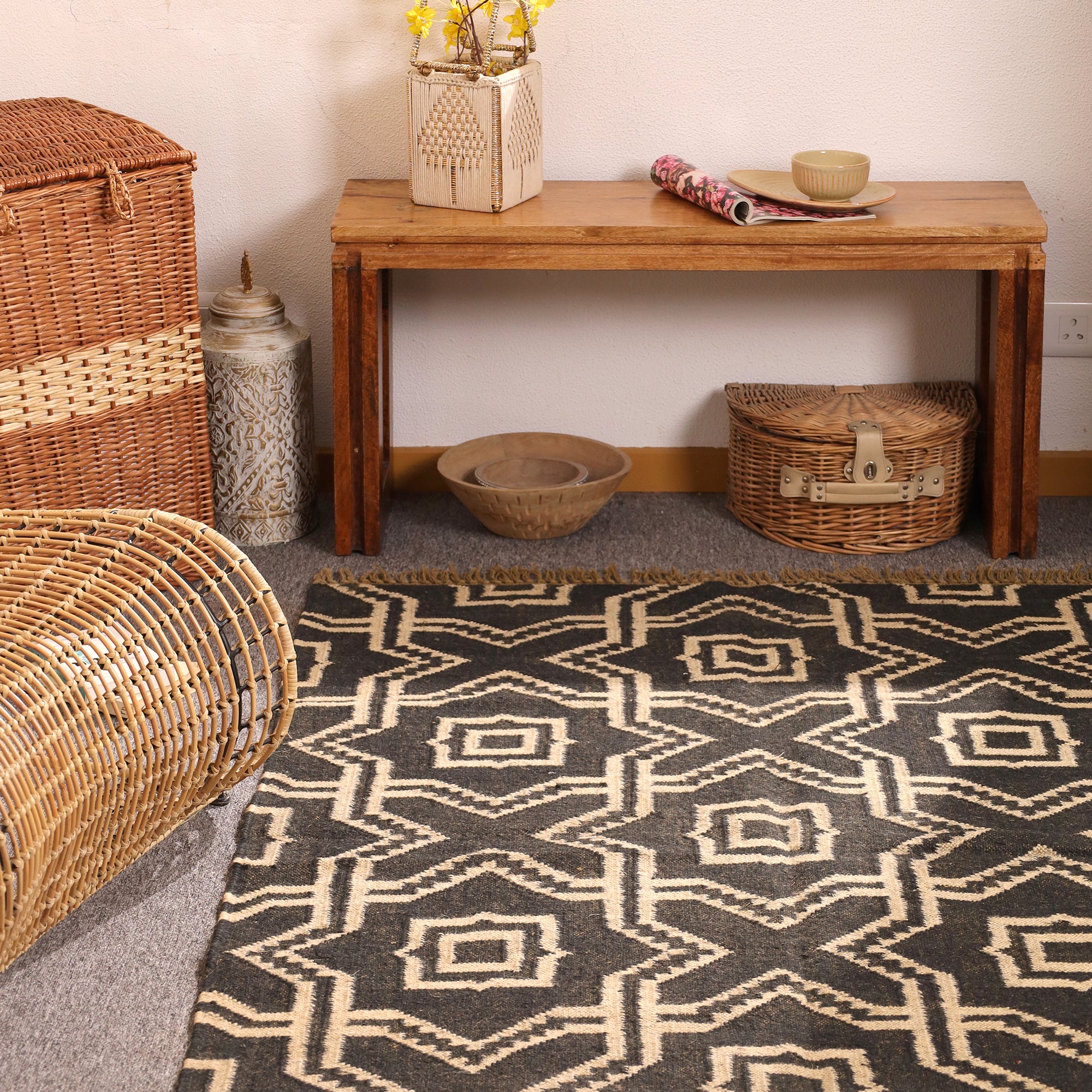 Handwoven Black Geometric Kilim Rug - Handmade Wool Area Rug Tribal Boho Living Room Carpet