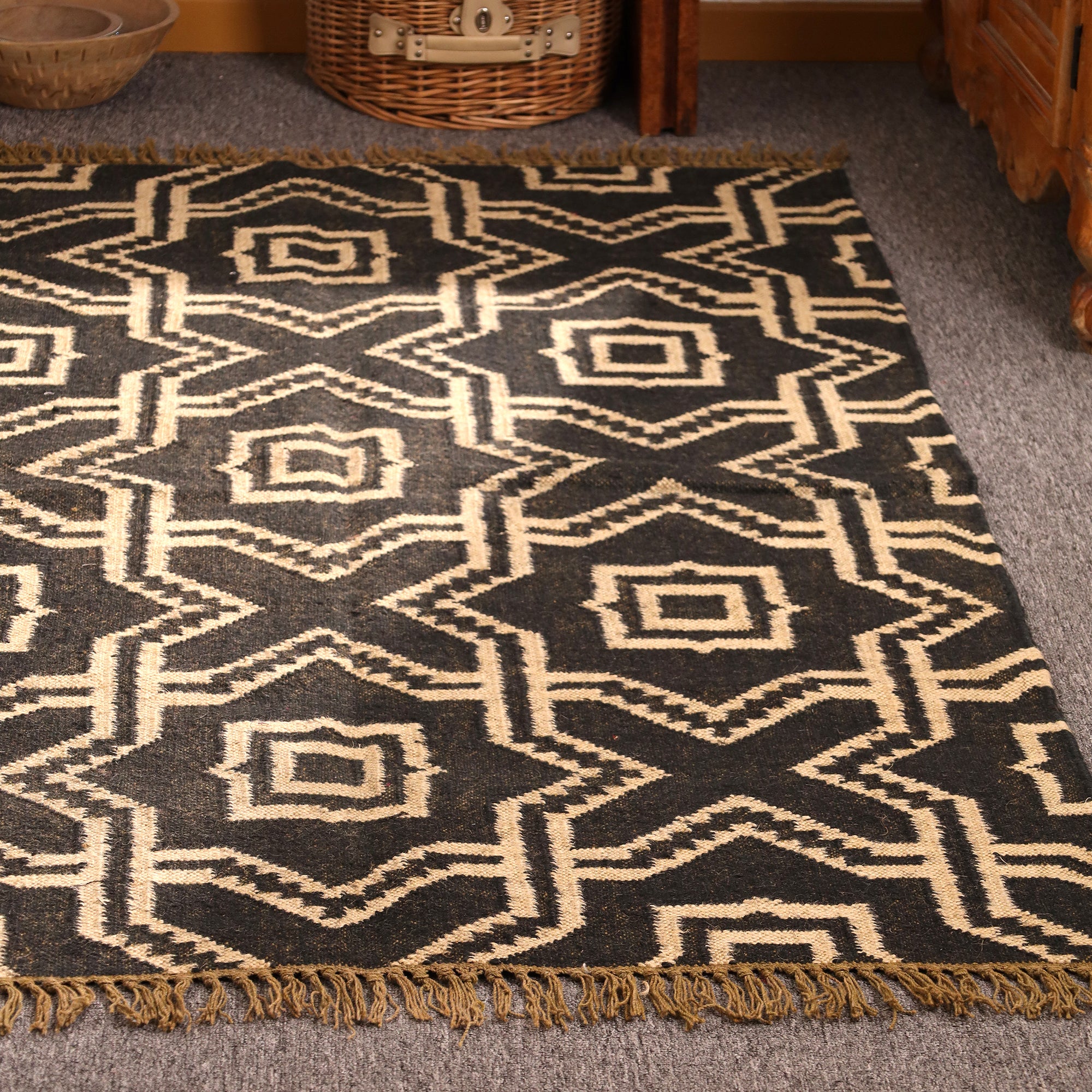 Handwoven Black Geometric Kilim Rug - Handmade Wool Area Rug Tribal Boho Living Room Carpet