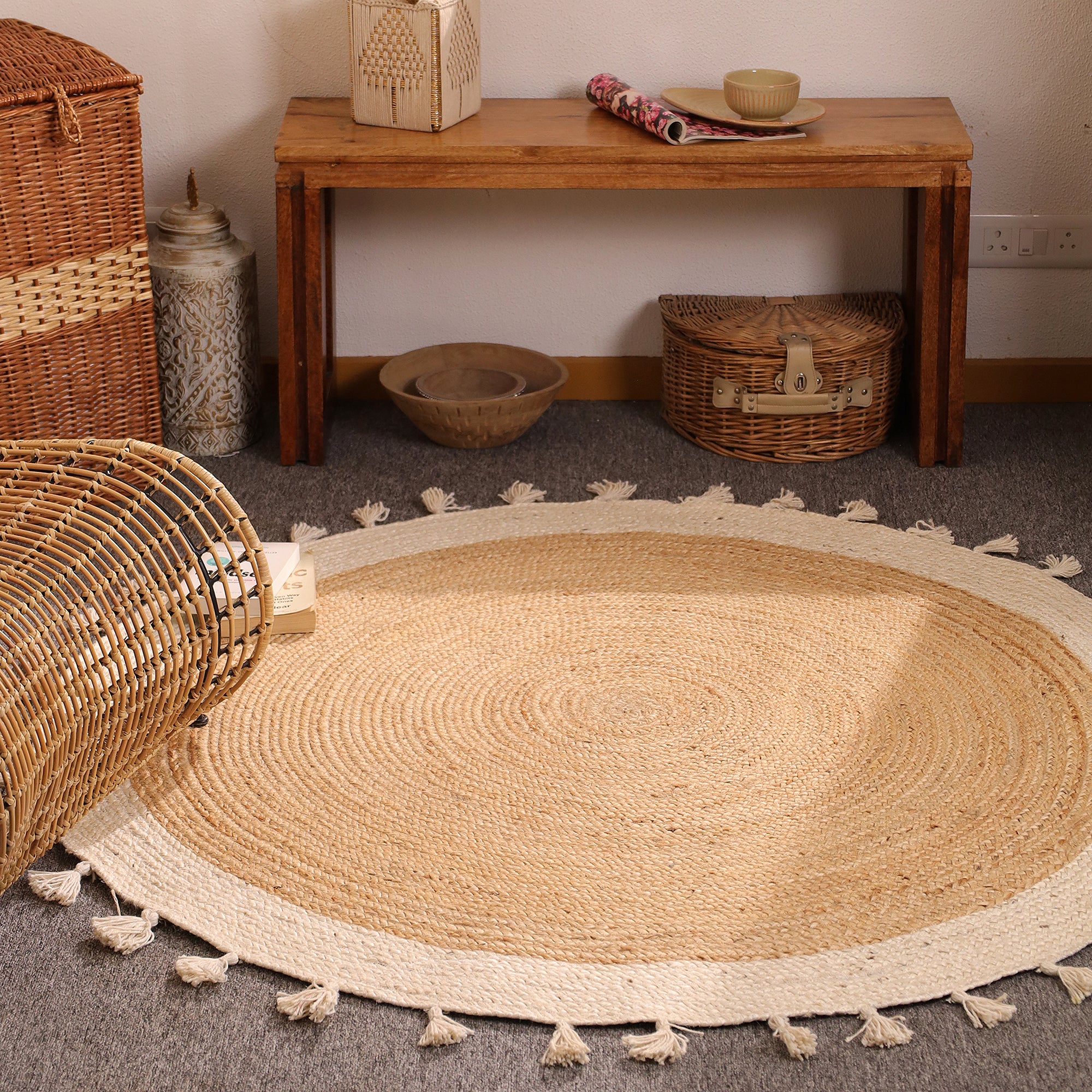 Handmade Round Jute Rug with White Border & Tassels - Natural Braided Boho Area Rug