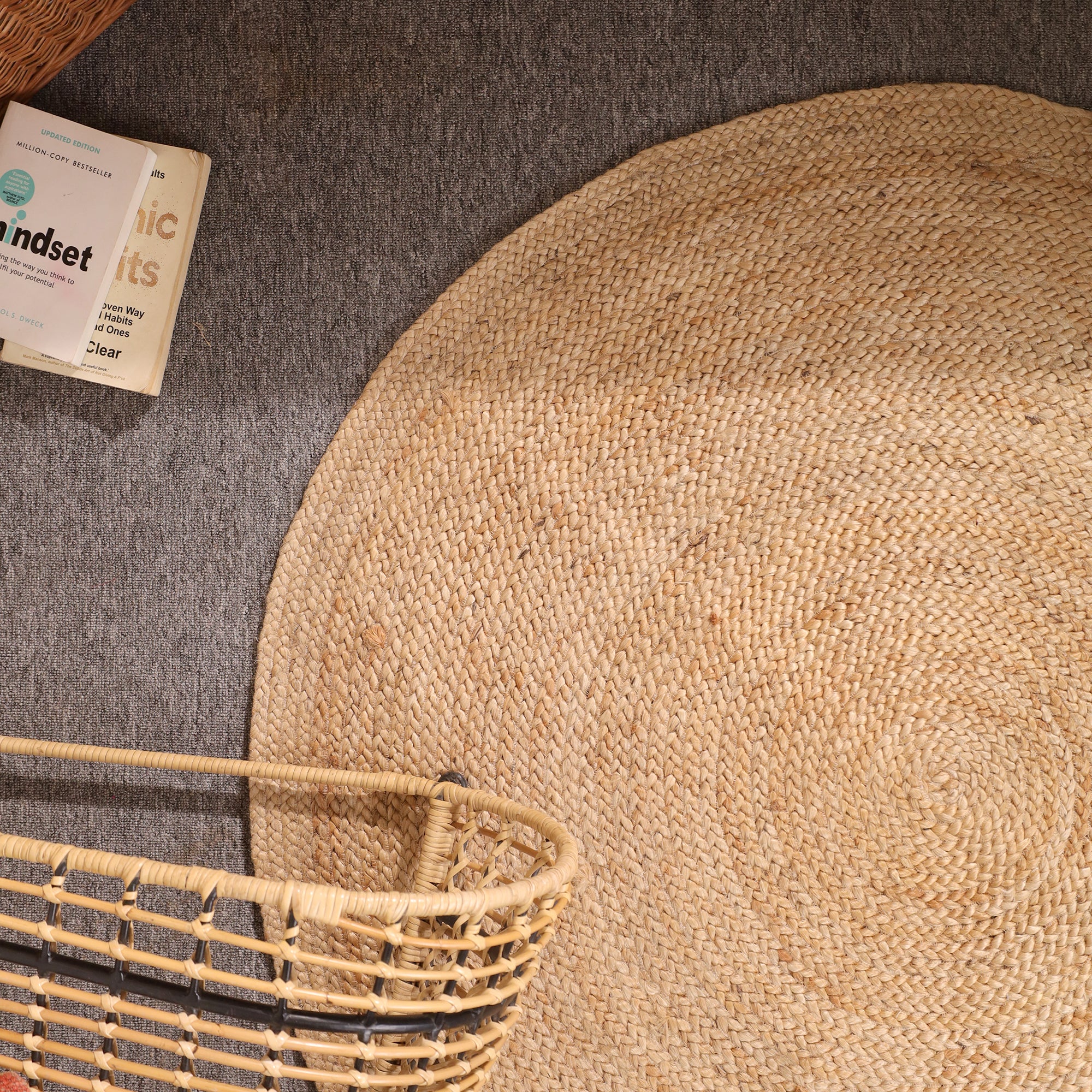 Natural Braided Jute Round Rug – Handmade Boho Farmhouse Floor Carpet