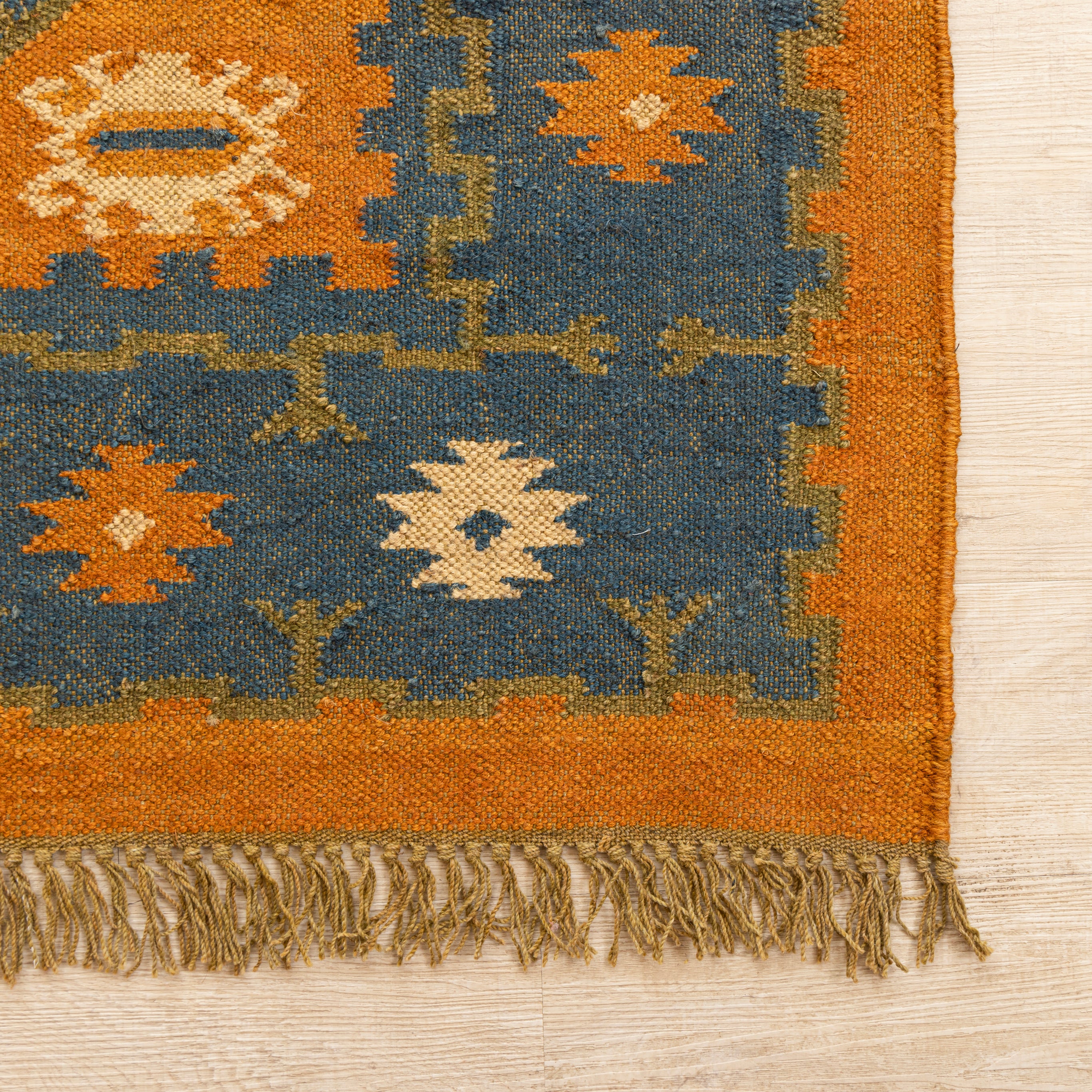 Handwoven Wool-Jute Geometric Area Rug - Vintage Earth Tones