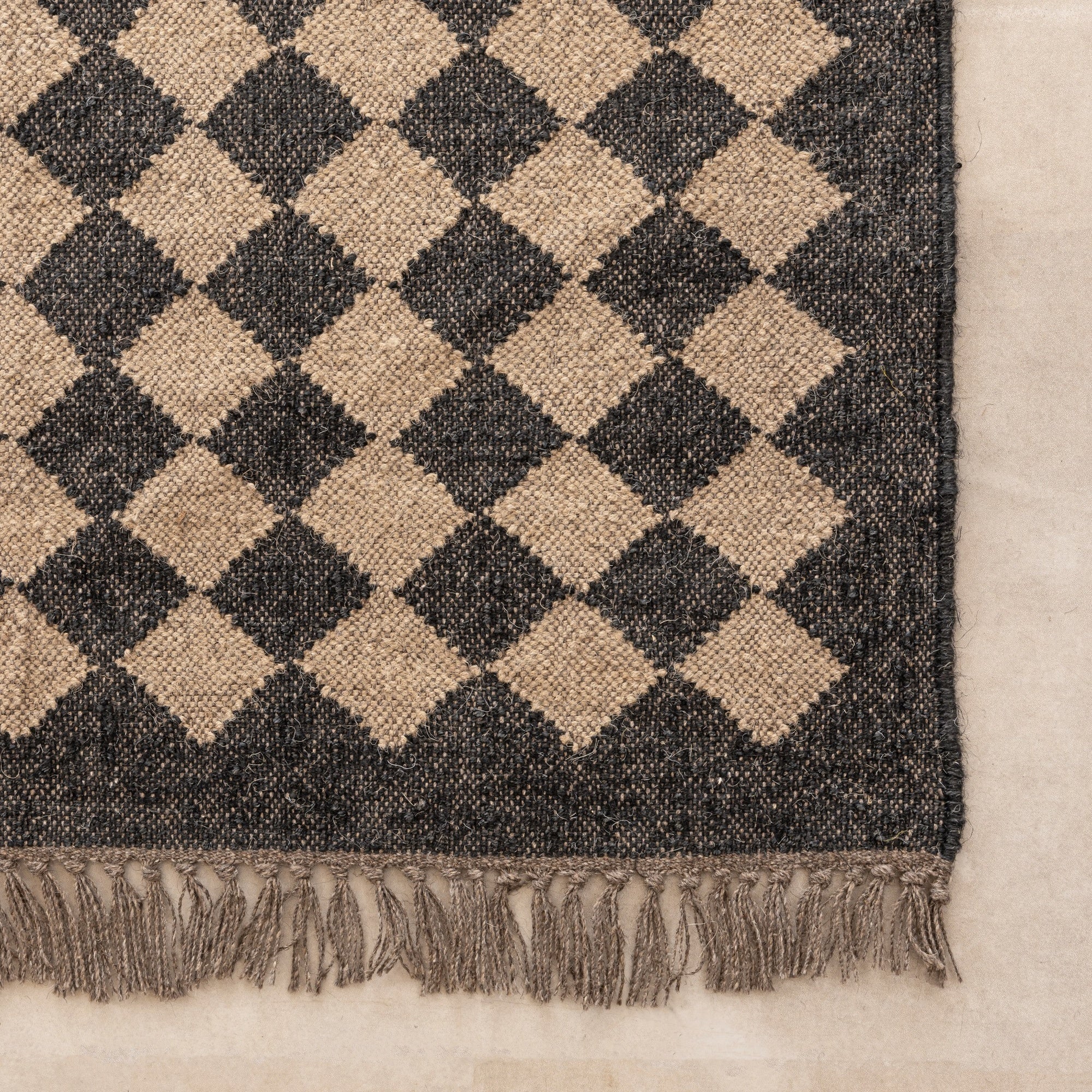 Handwoven Diamond Chekerboard Jute Area Rug - Rustic Boho Entryway Accent