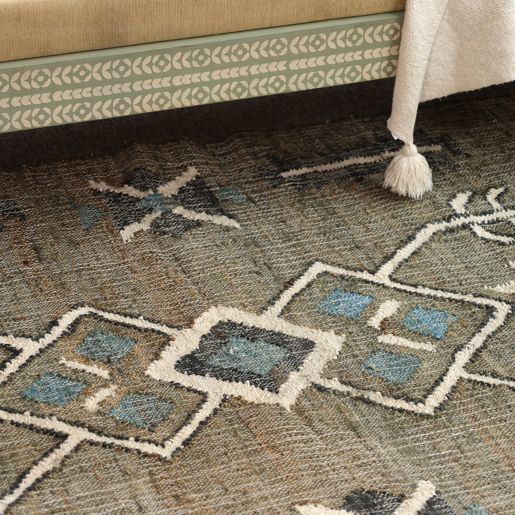 Boho Tribal Geometric Area Rug with Tassels | Handmade Style Living Room Carpet