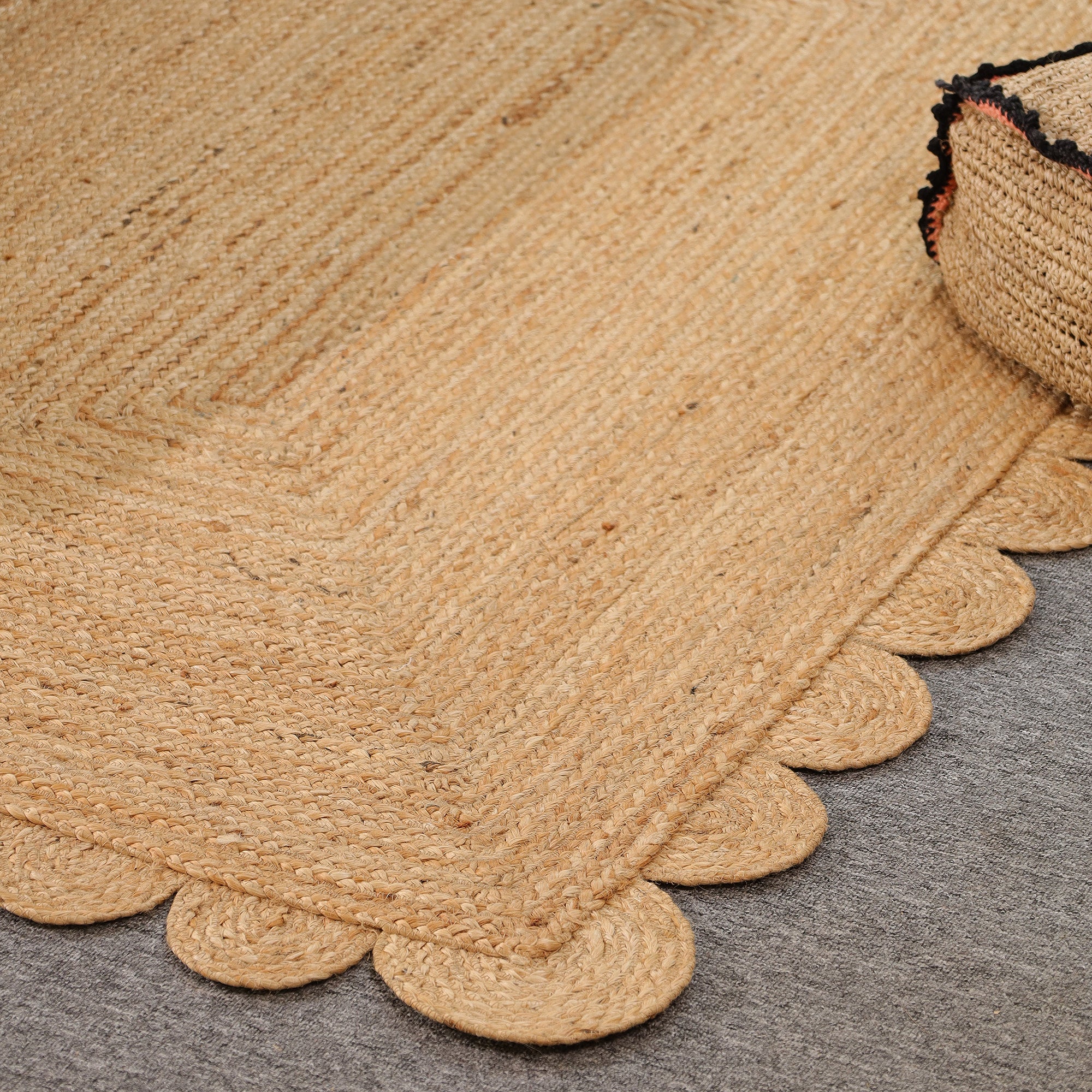 Handwoven Natural Scalloped Jute Area Rug – Boho Farmhouse Living Room Carpet