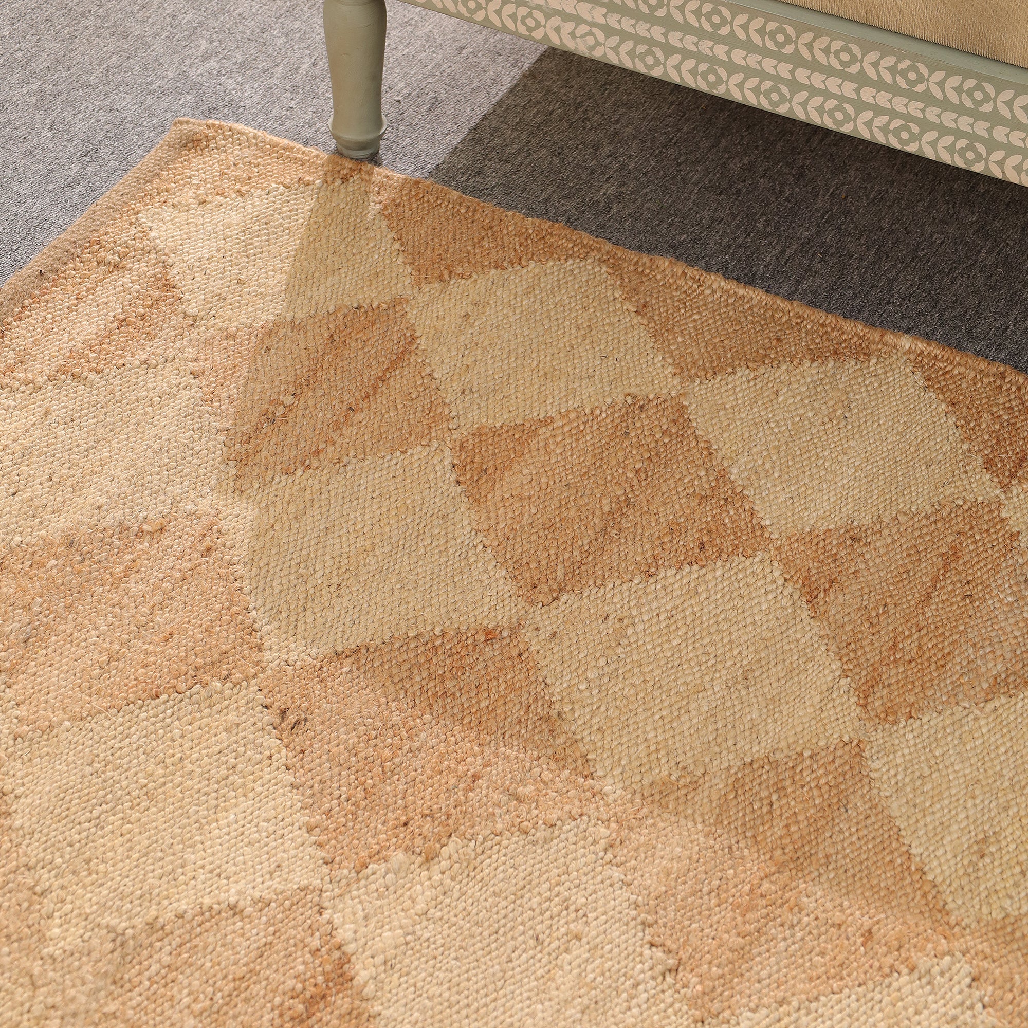 Handmade Geometric Jute Area Rug Natural Woven Boho Rug Eco-Friendly Living Room
