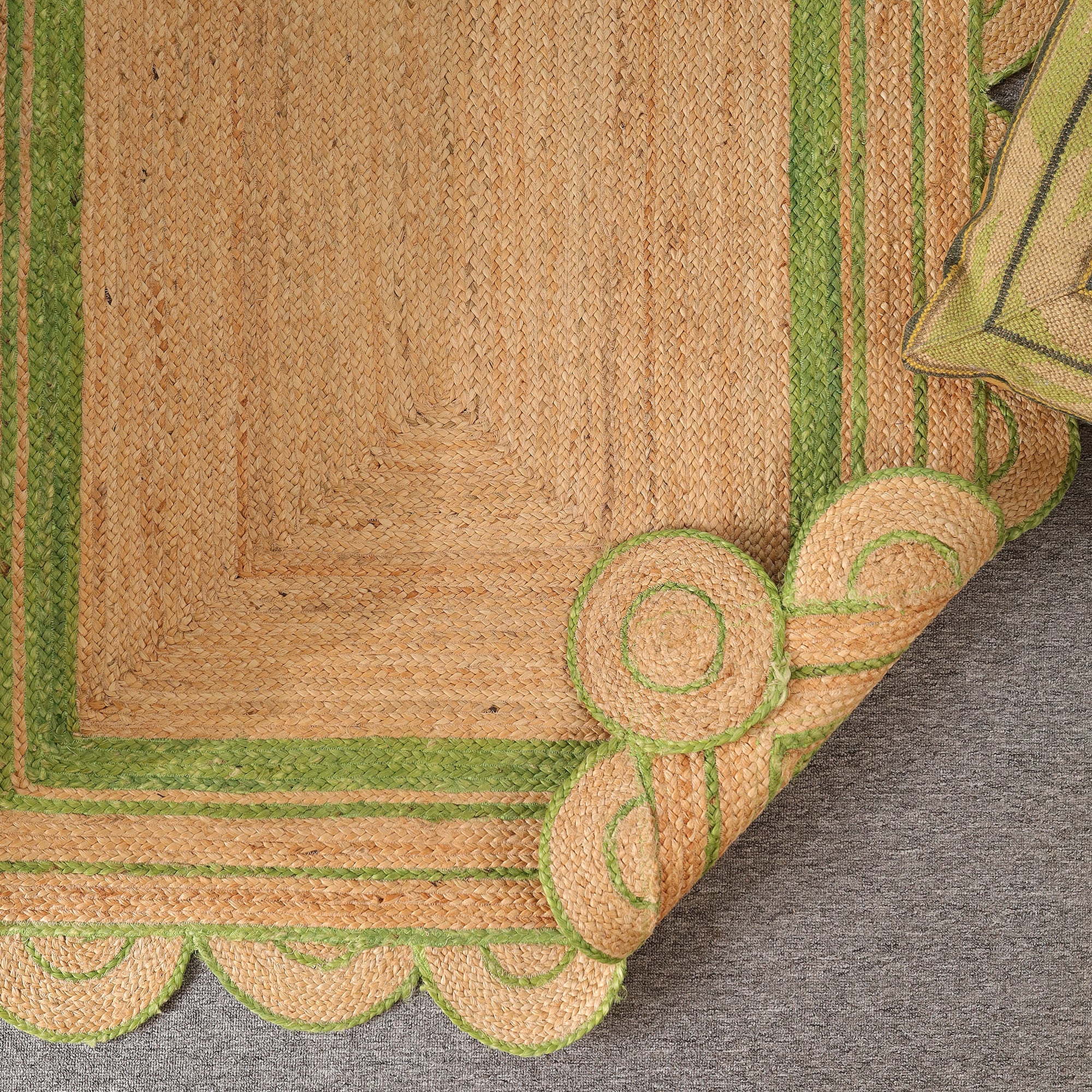 Handmade Natural Jute Scalloped Area Rug with Green Border Boho Farmhouse Rug