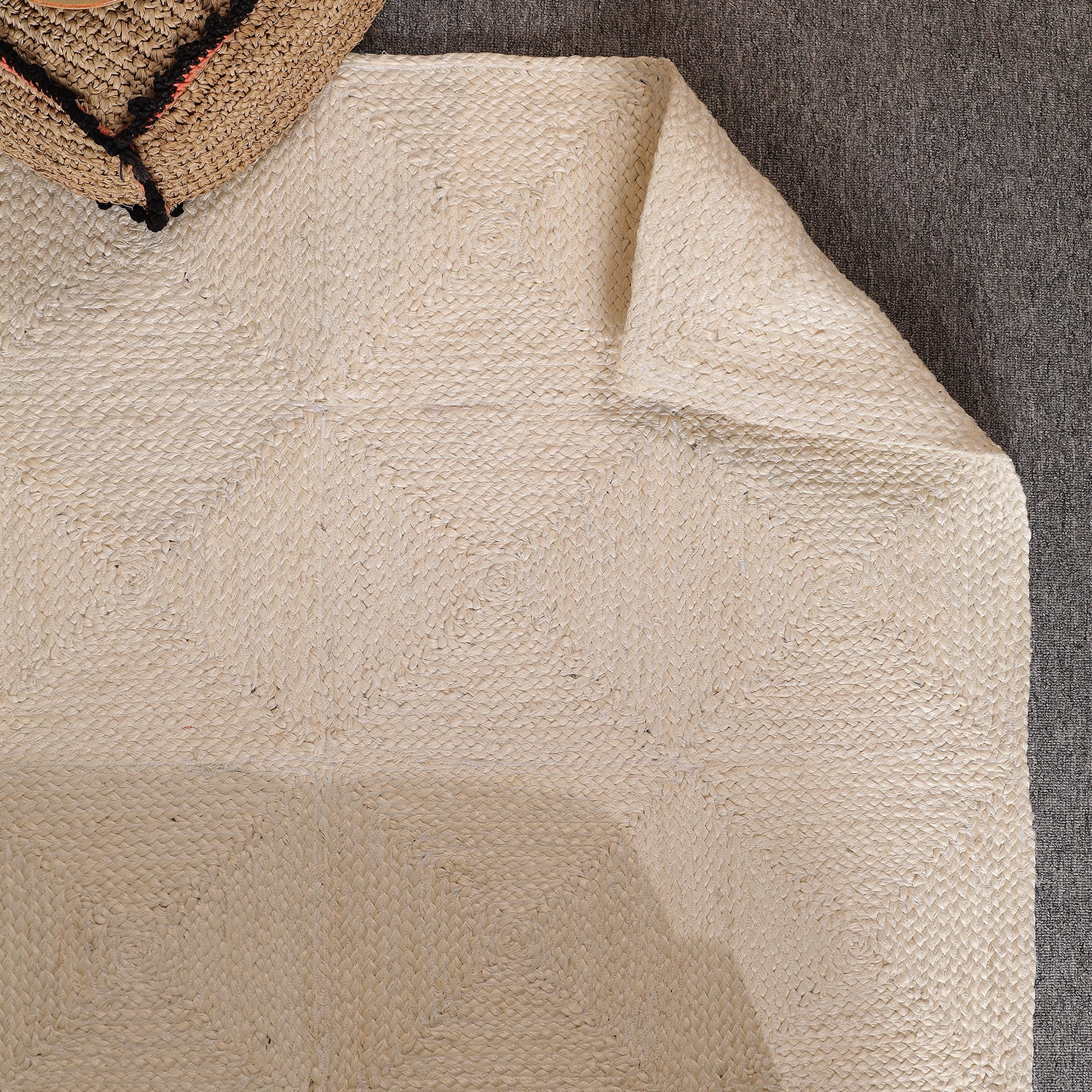 Handwoven Ivory Jute Area Rug - Natural Boho Living Room Carpet Eco-Friendly Home Decor