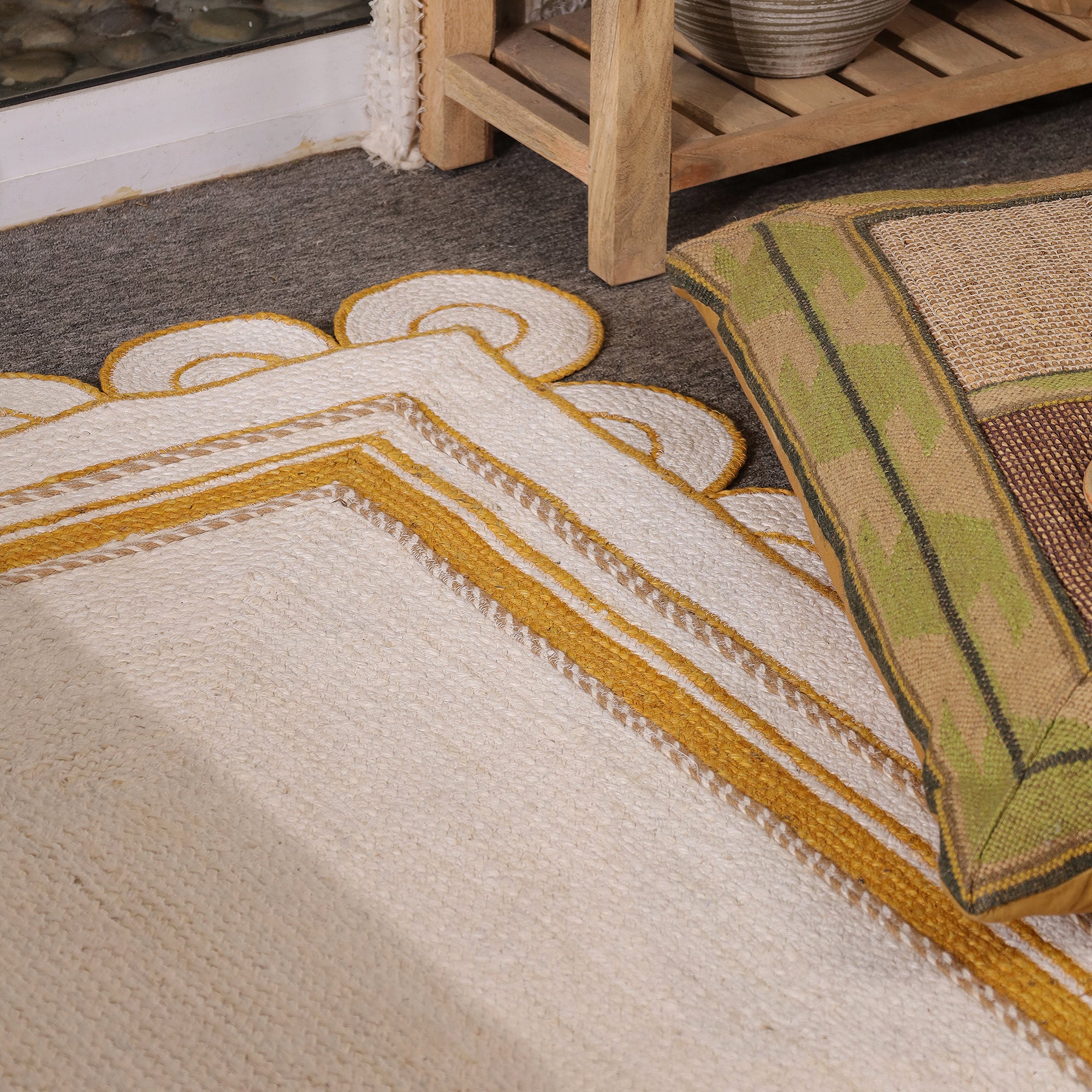 Handwoven White & Mustard Jute Area Rug with Scalloped Border Natural Boho Farmhouse carpet
