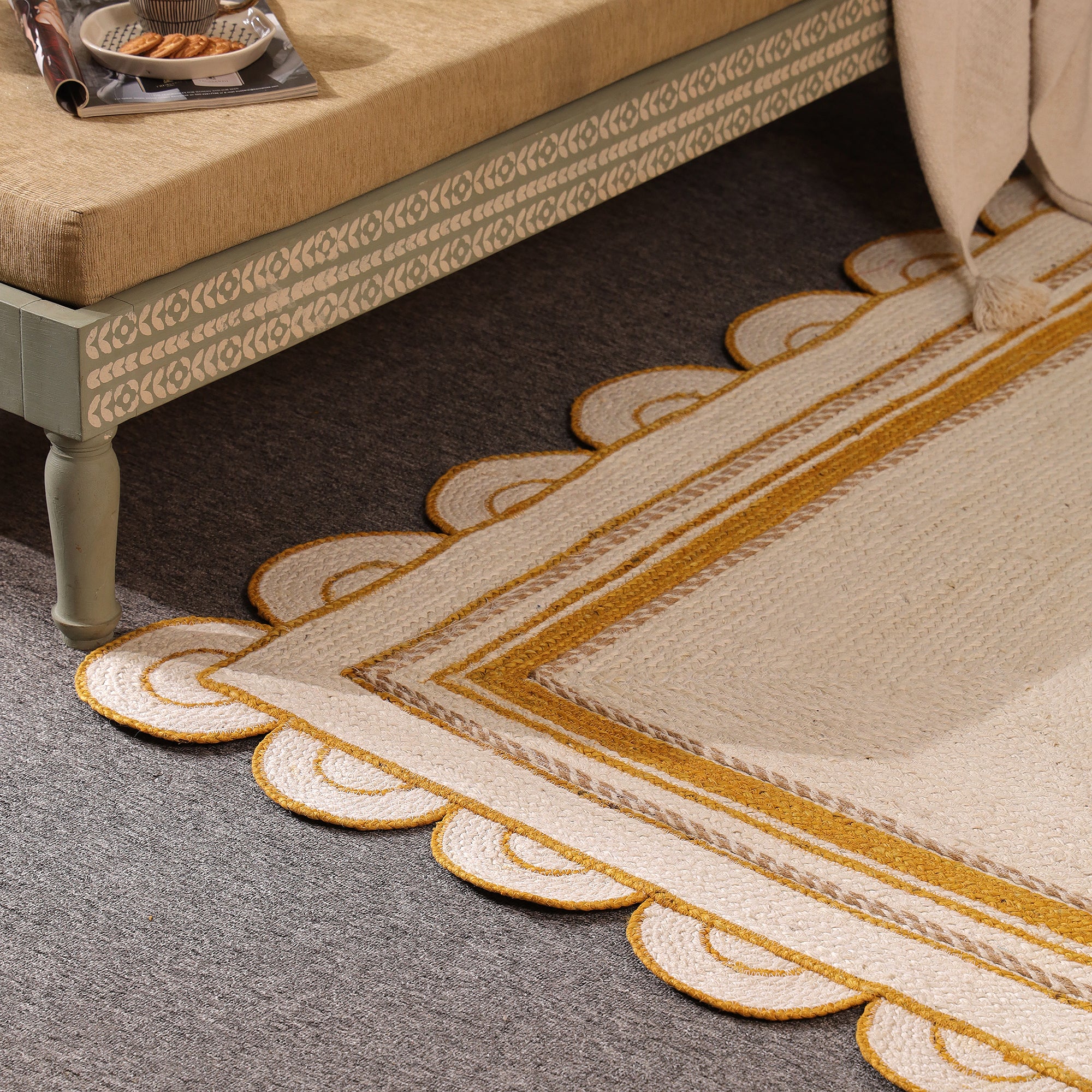 Handwoven White & Mustard Jute Area Rug with Scalloped Border Natural Boho Farmhouse carpet