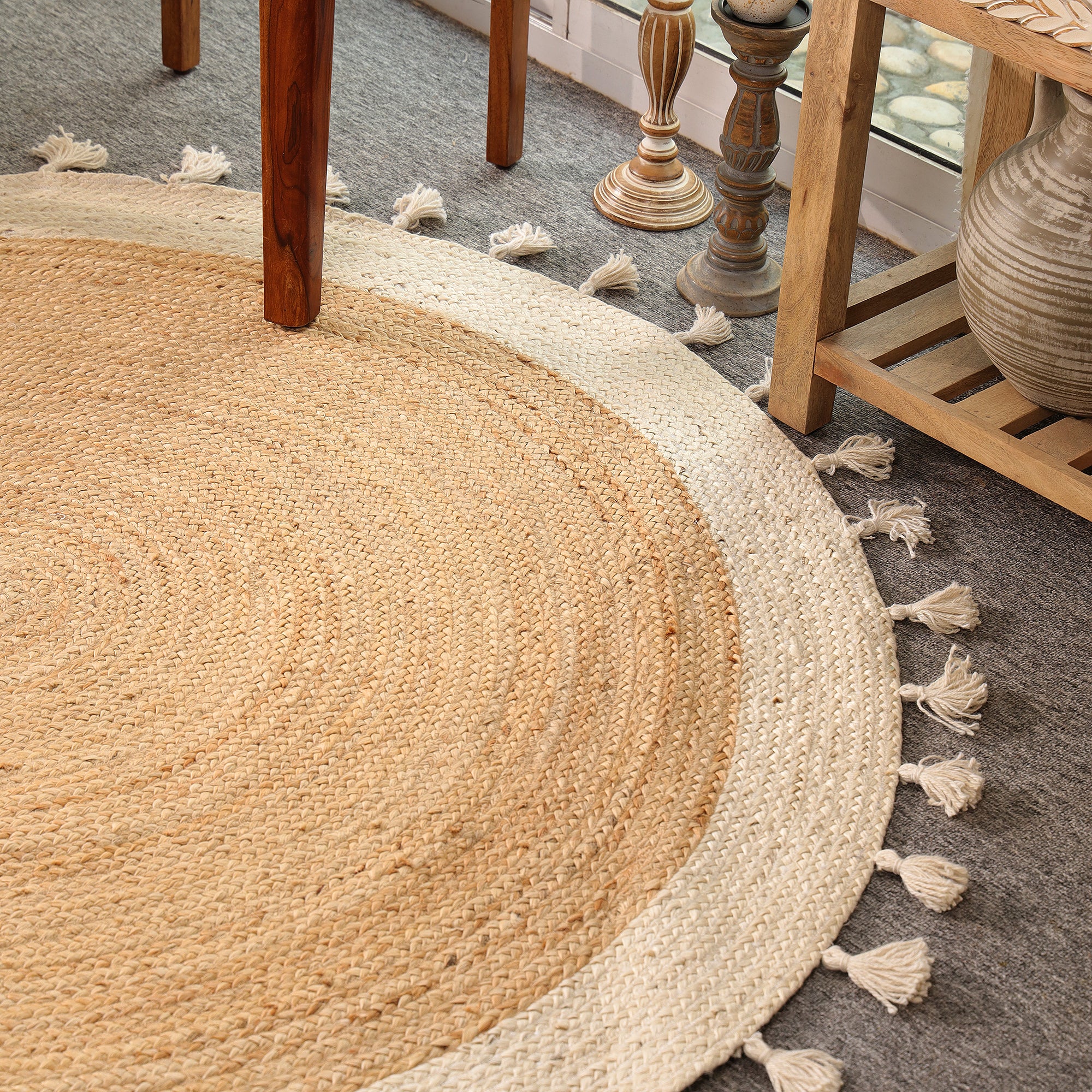 Handwoven Round Jute Rug with Cotton Border & Tassels – Natural Boho Area Rug for Living Room & Bedroom