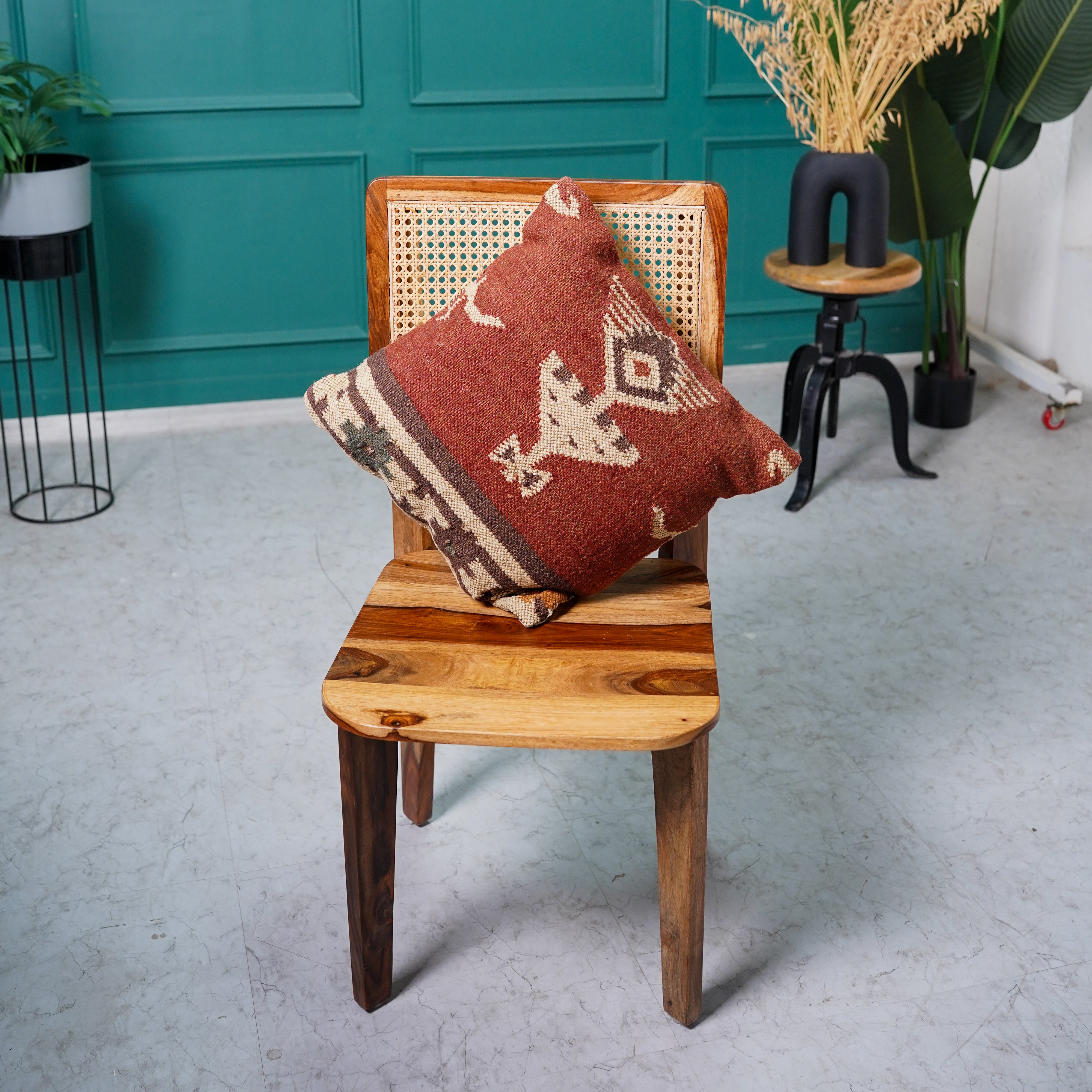 Handwoven rust red wool Kilim cushion cover featuring an ivory Southwestern tribal motif, handmade decorative throw pillow for boho, farmhouse, rustic, and modern home décor.