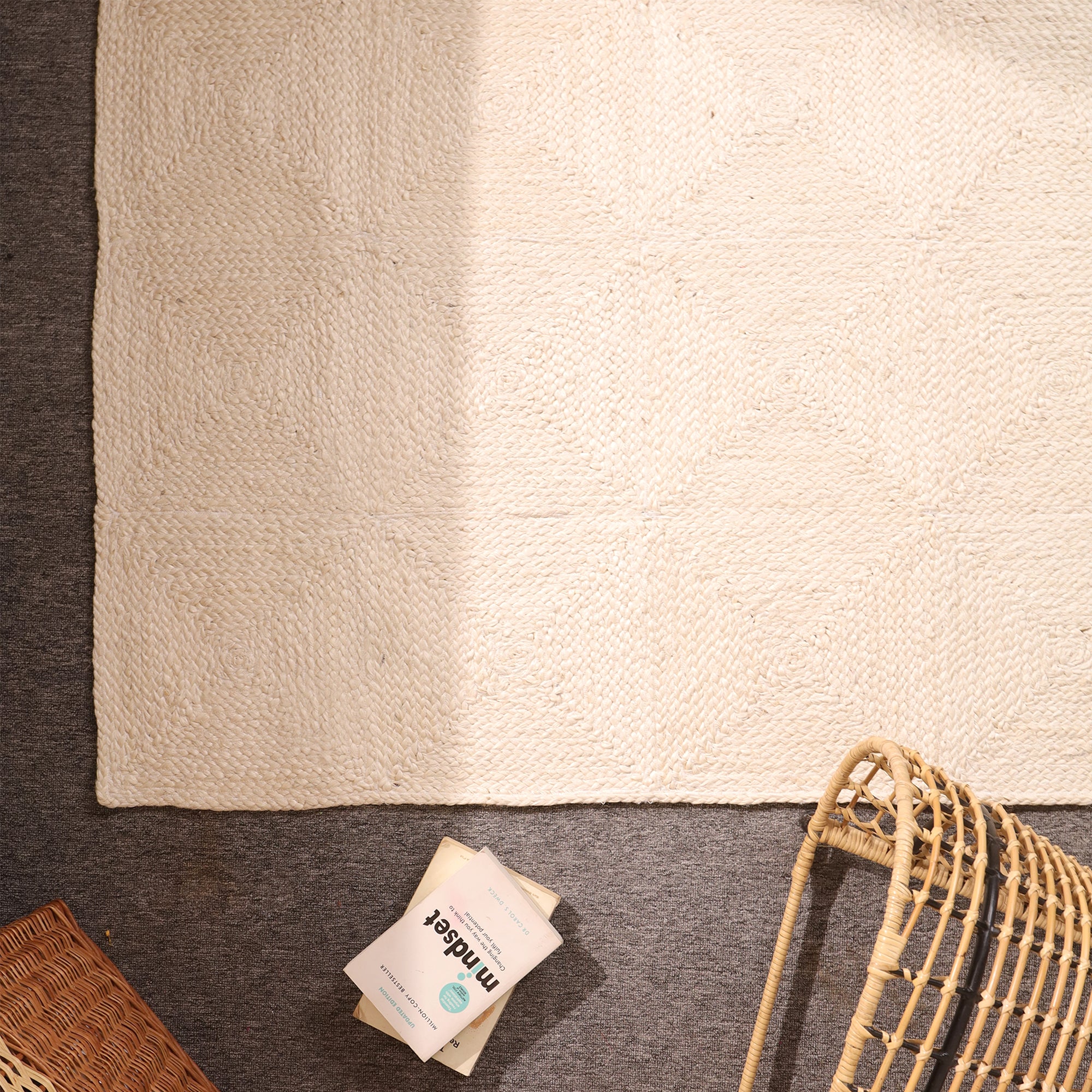 Handwoven cream Jute Braided Area Rug Natural Fiber Textured Carpet for Living Room & Bedrom