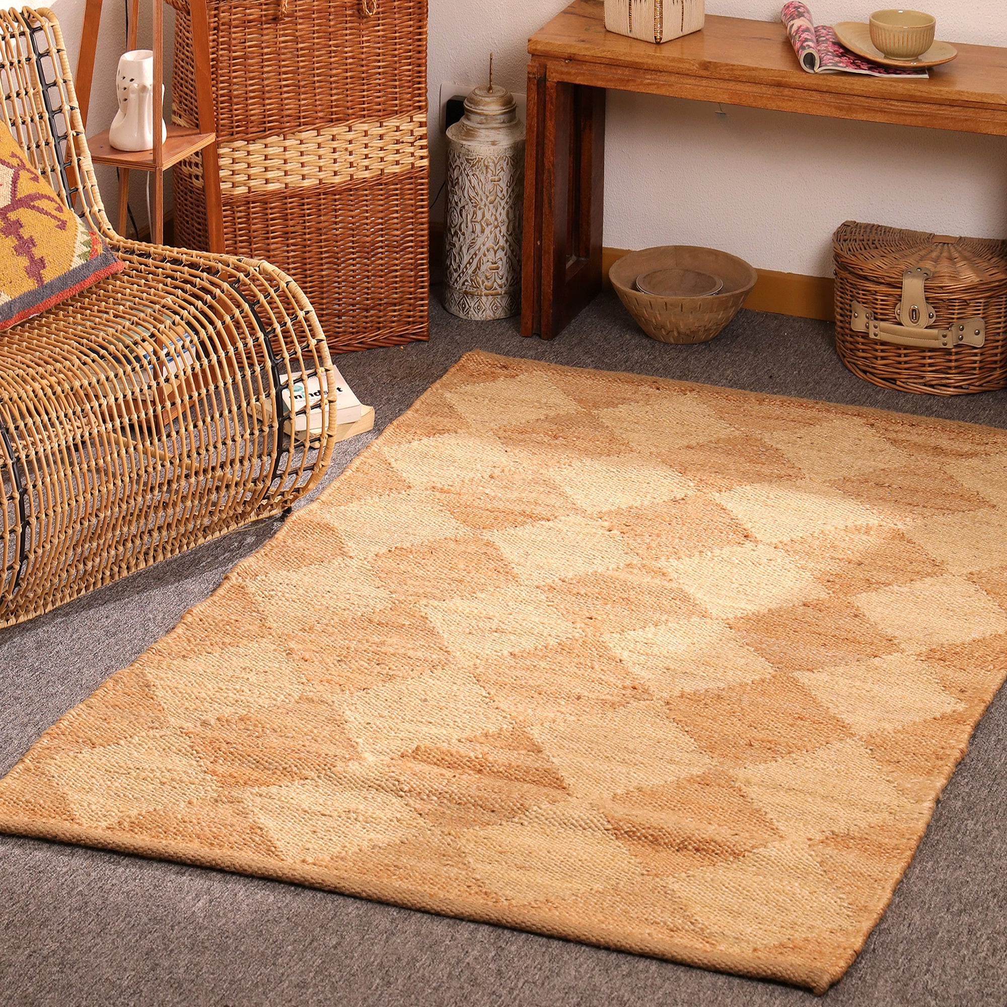 Handwoven Natural Jute Diamond Area Rug – Eco-Friendly Geometric Flatweave Rug for Living Room, Bedroom & Entryway