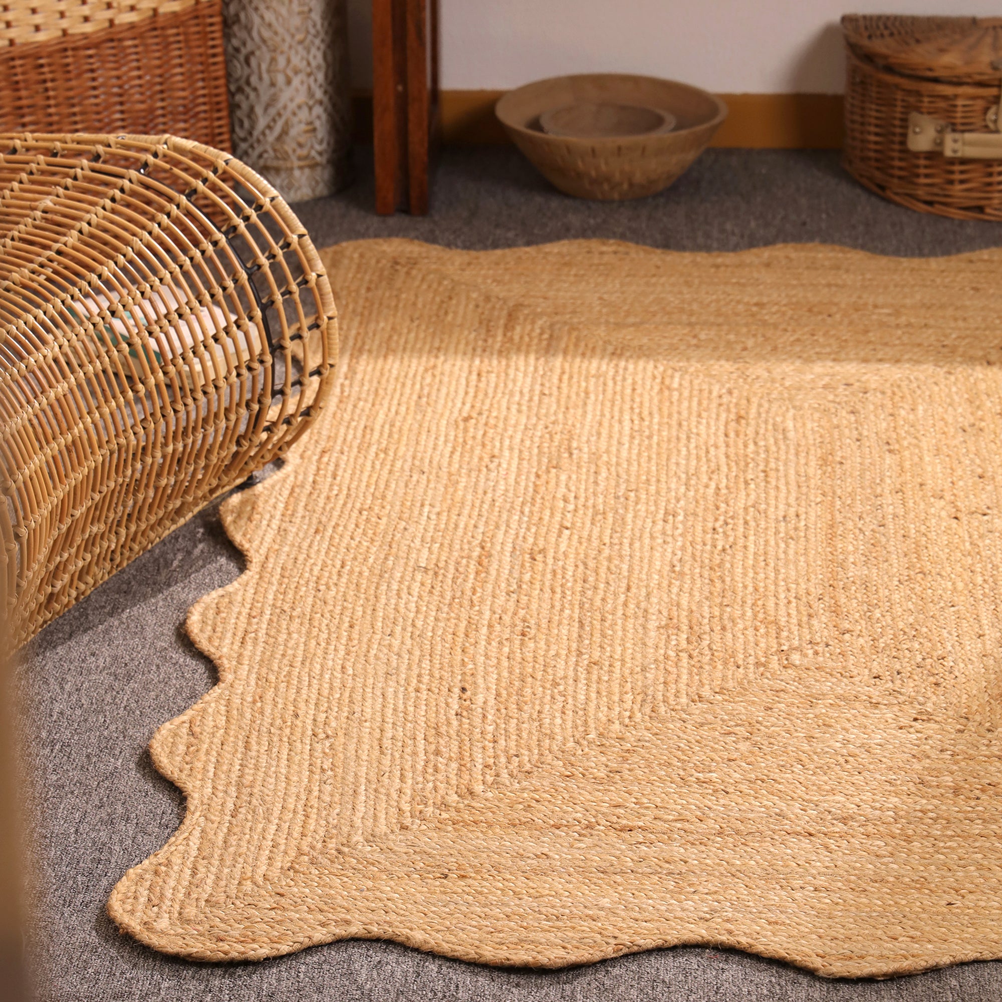 Handmade Natural Jute Scalloped Area Rug Braided Eco-Friendly Boho Farmhouse