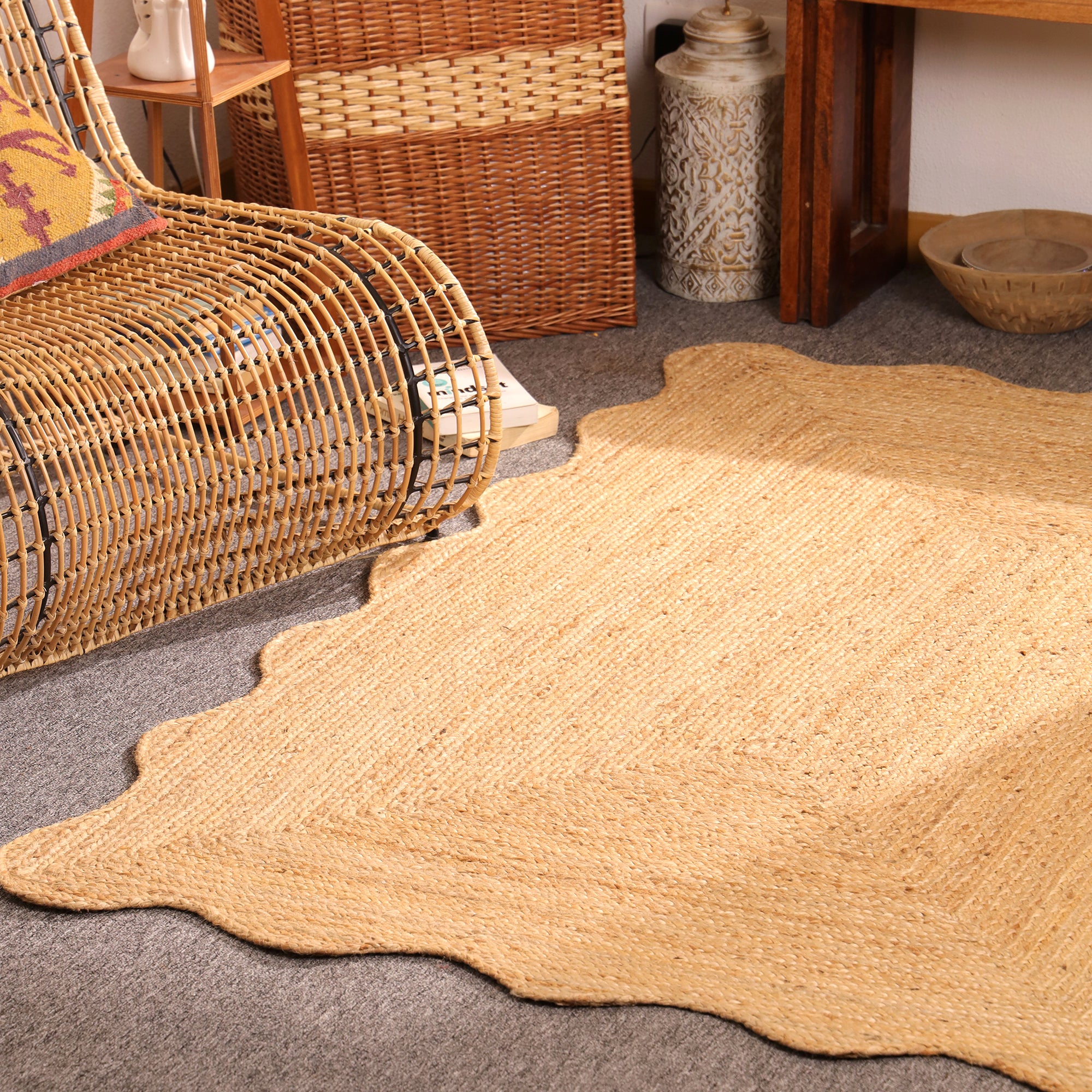 Handmade Natural Jute Scalloped Area Rug Braided Eco-Friendly Boho Farmhouse