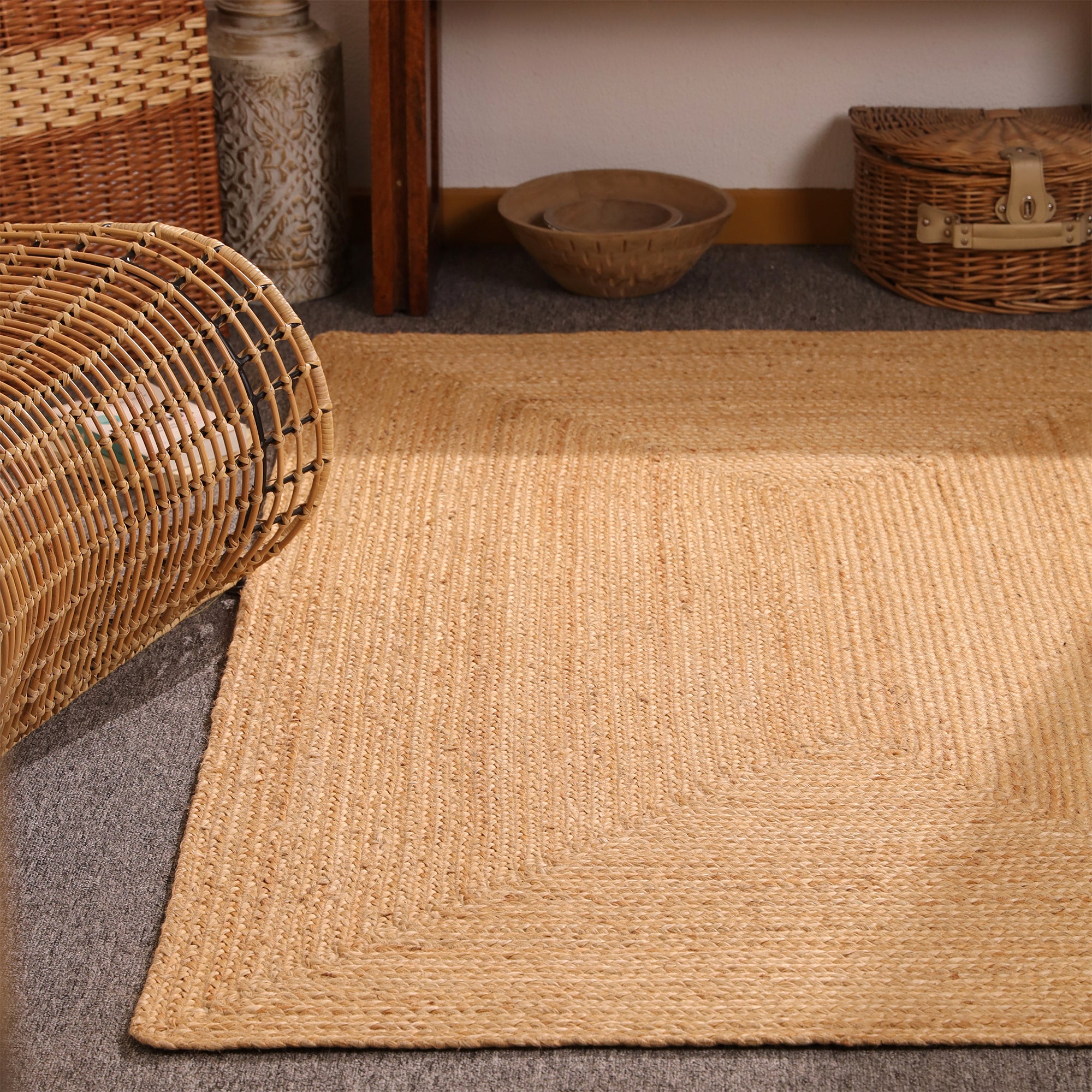 Handmade Natural Jute Area Rug Braided Eco-Friendly Rectangle Rug