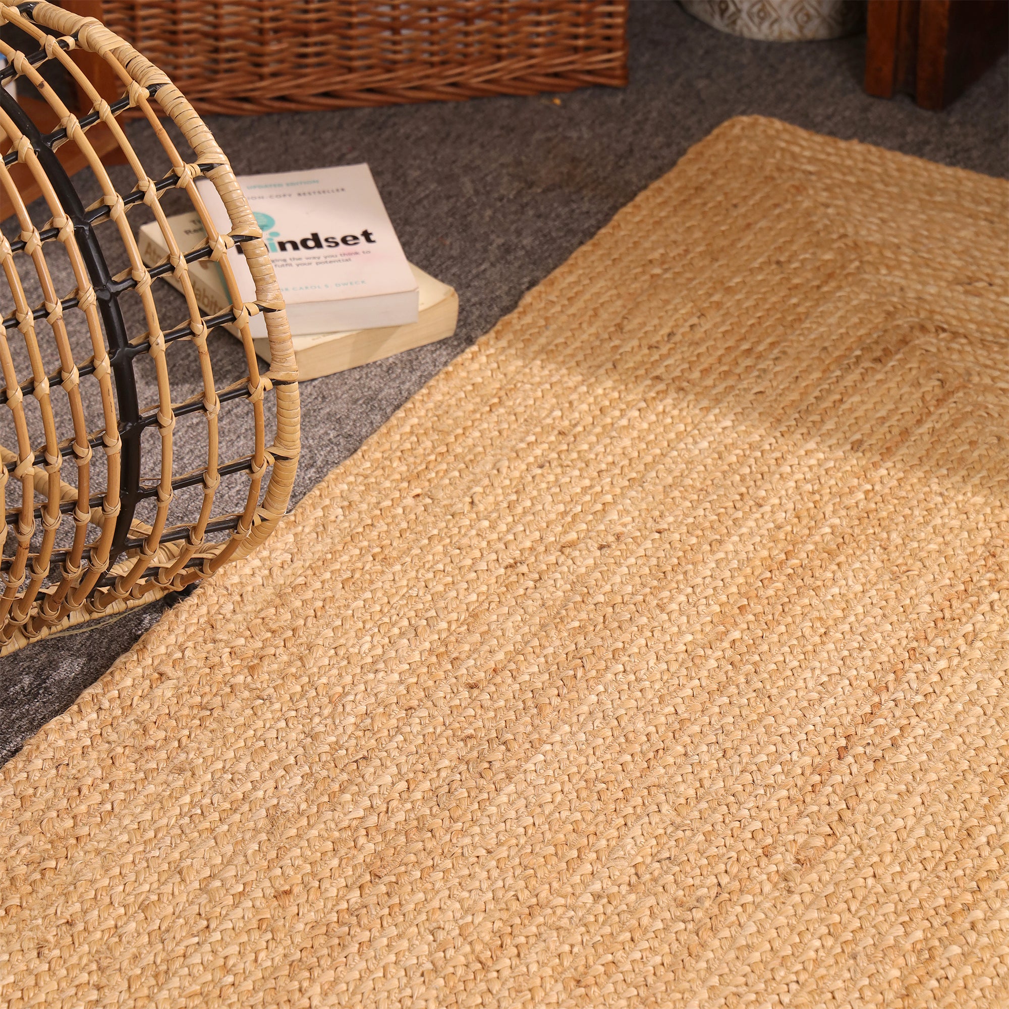 Handmade Natural Jute Area Rug Braided Eco-Friendly Rectangle Rug