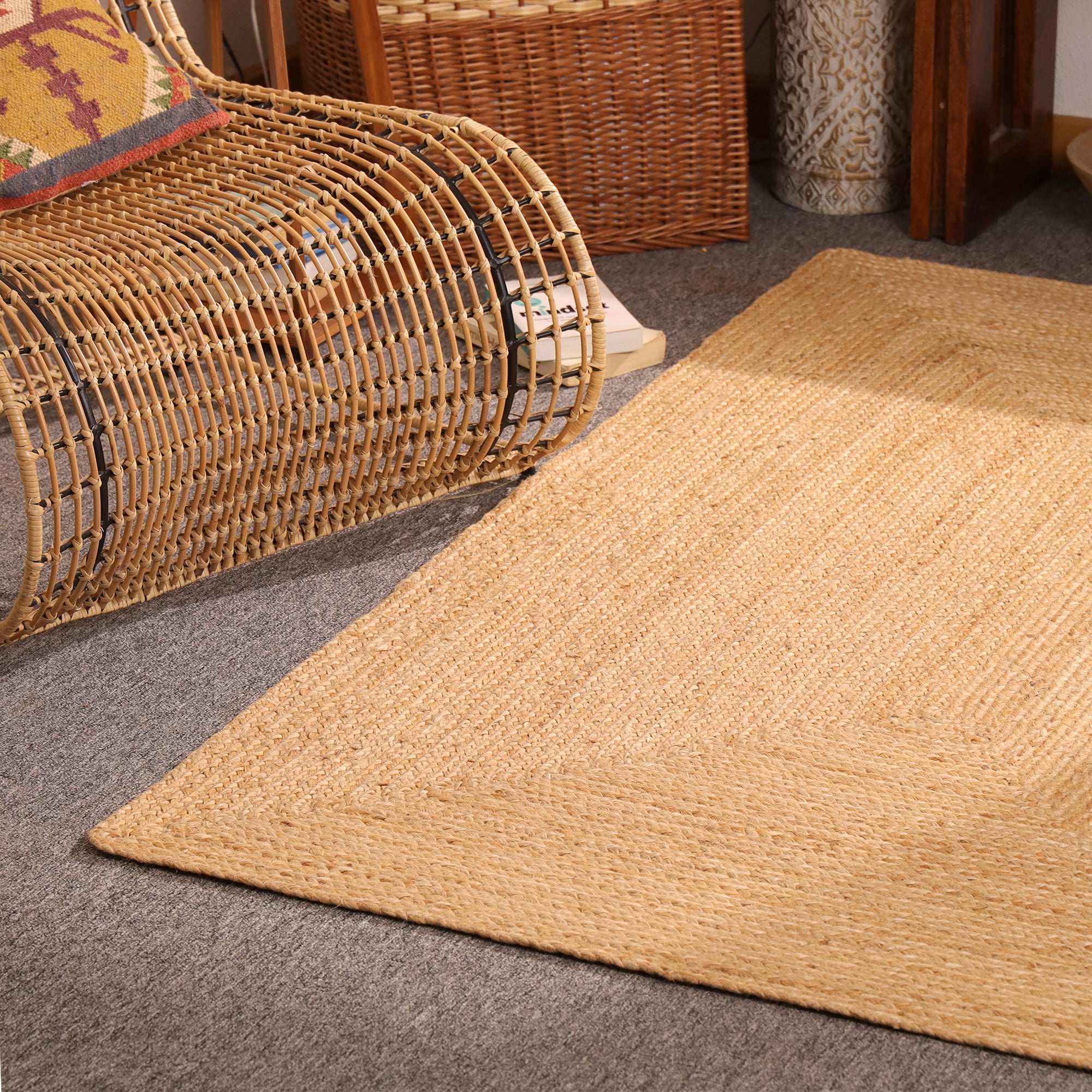 Handmade Natural Jute Area Rug Braided Eco-Friendly Rectangle Rug