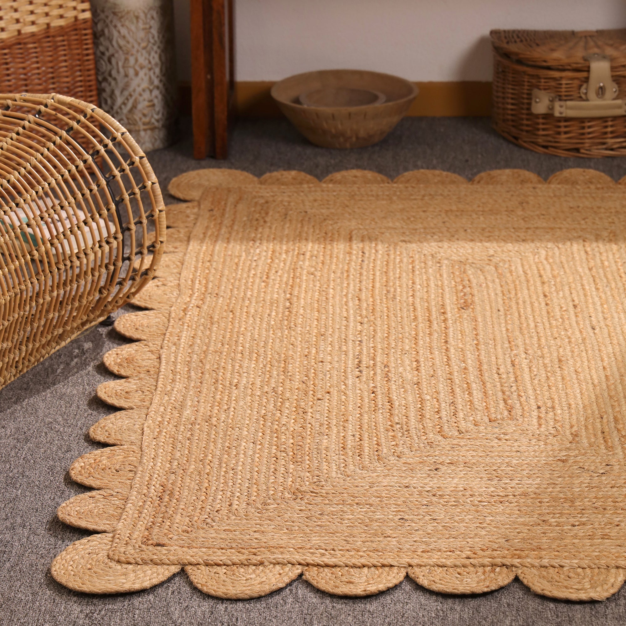 Handwoven Natural Braided Jute Scalloped Rug | Handmade Boho Area Rug | Eco-Friendly Farmhouse Living Room Carpet | Natural Fiber Floor Rug
