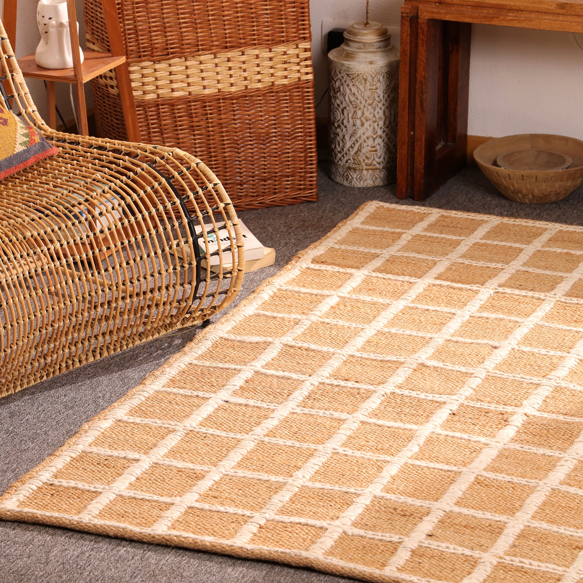 Handwoven Natural Jute Checkered Area Rug Beige Grid pattern Rug