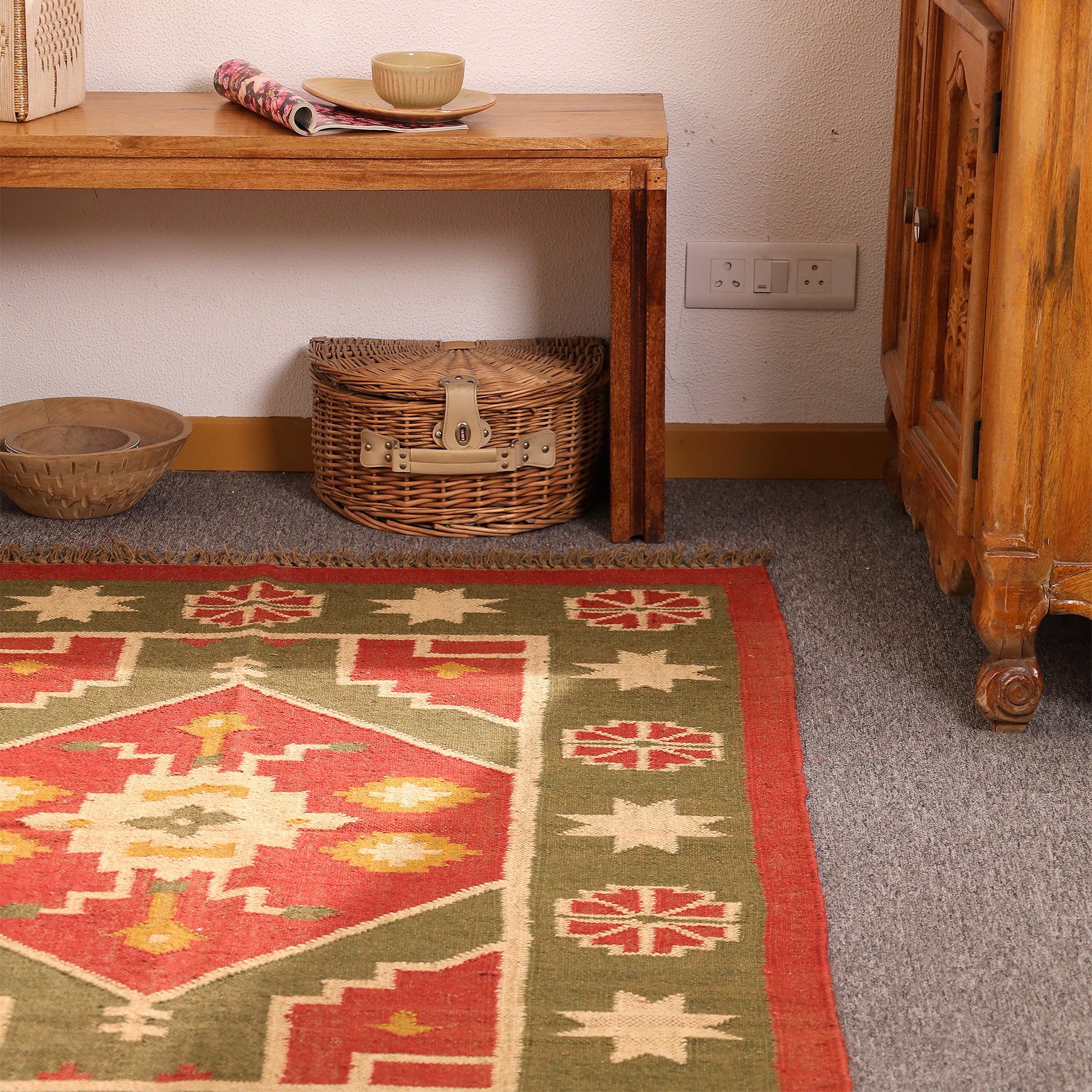 Handwoven Southwestern Kilim Rug – Handmade Tribal Wool Area Rug | Rustic Boho Geometric Flatweave Carpet