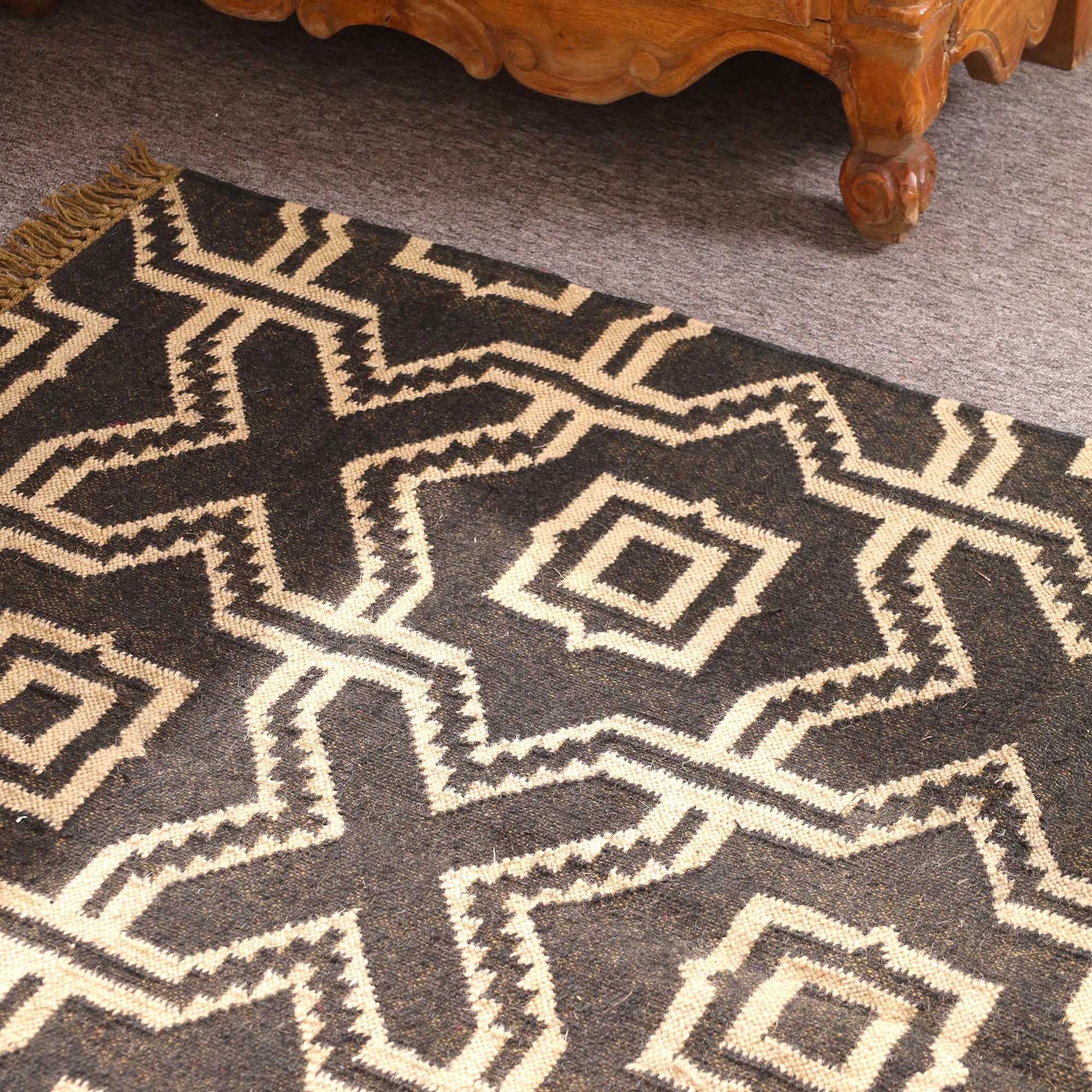 Handwoven Black Geometric Kilim Rug - Handmade Wool Area Rug Tribal Boho Living Room Carpet