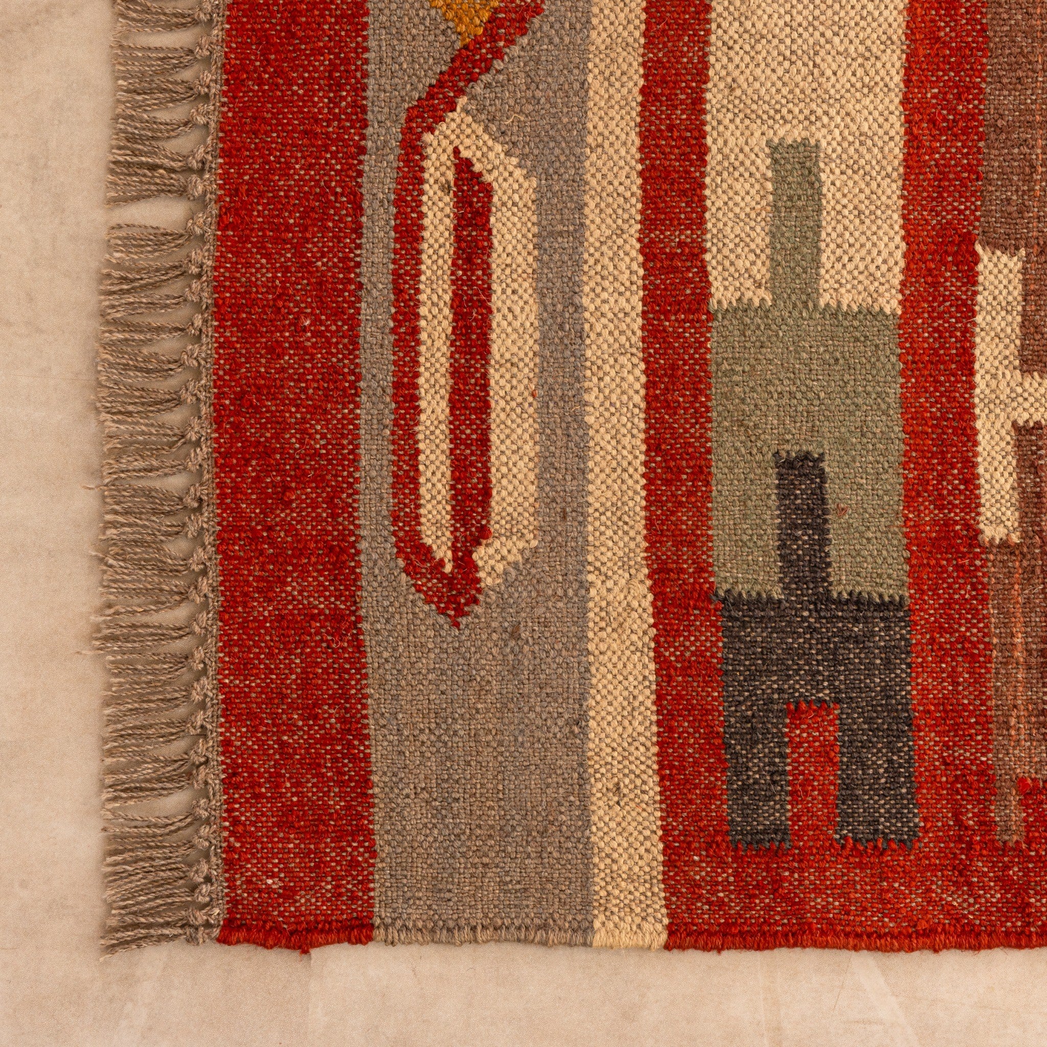 Handwoven Southwestern  Wool Jute Rug Boho Geometric Area Rug Rustic Tribal Kilim  Rug