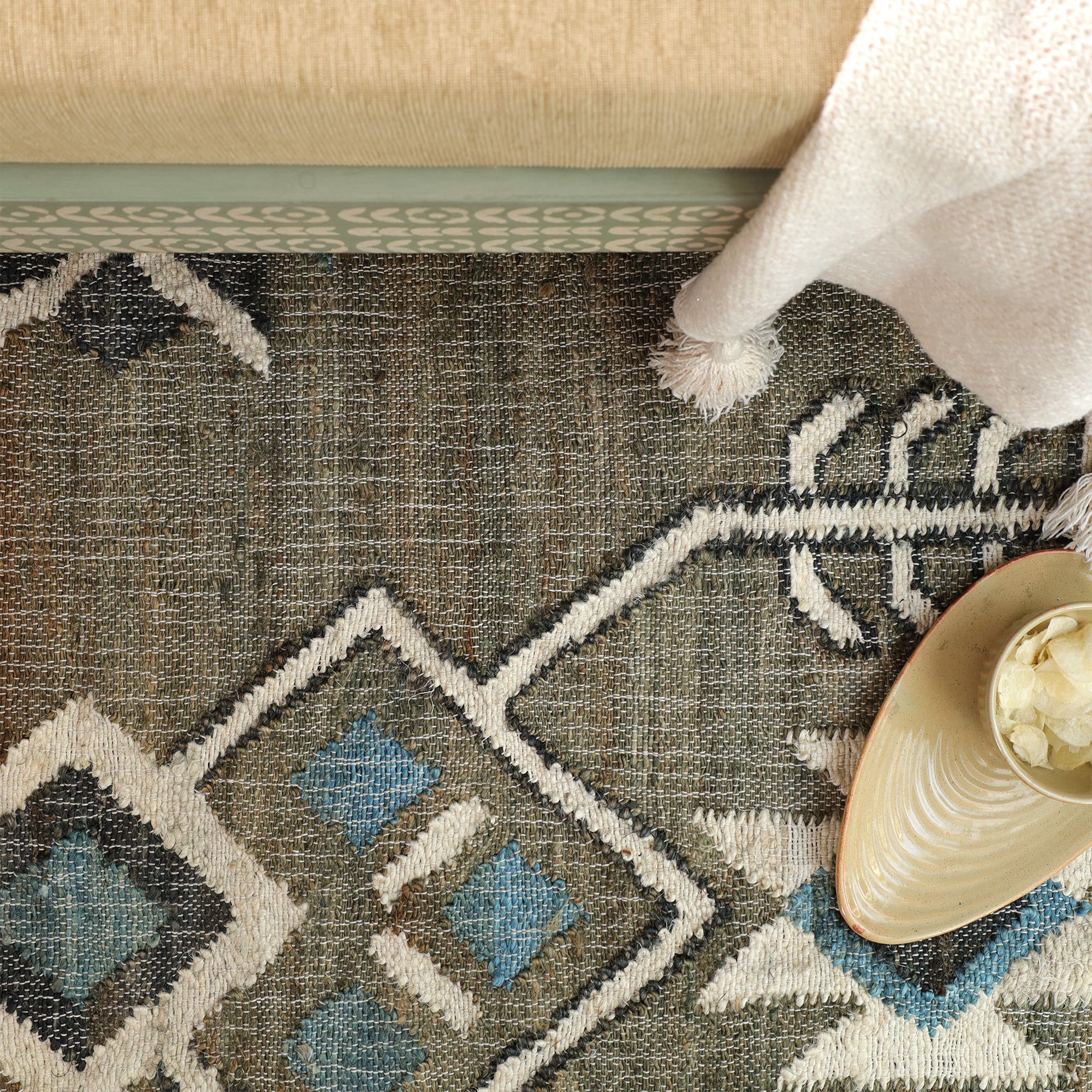 Boho Tribal Geometric Area Rug with Tassels | Handmade Style Living Room Carpet