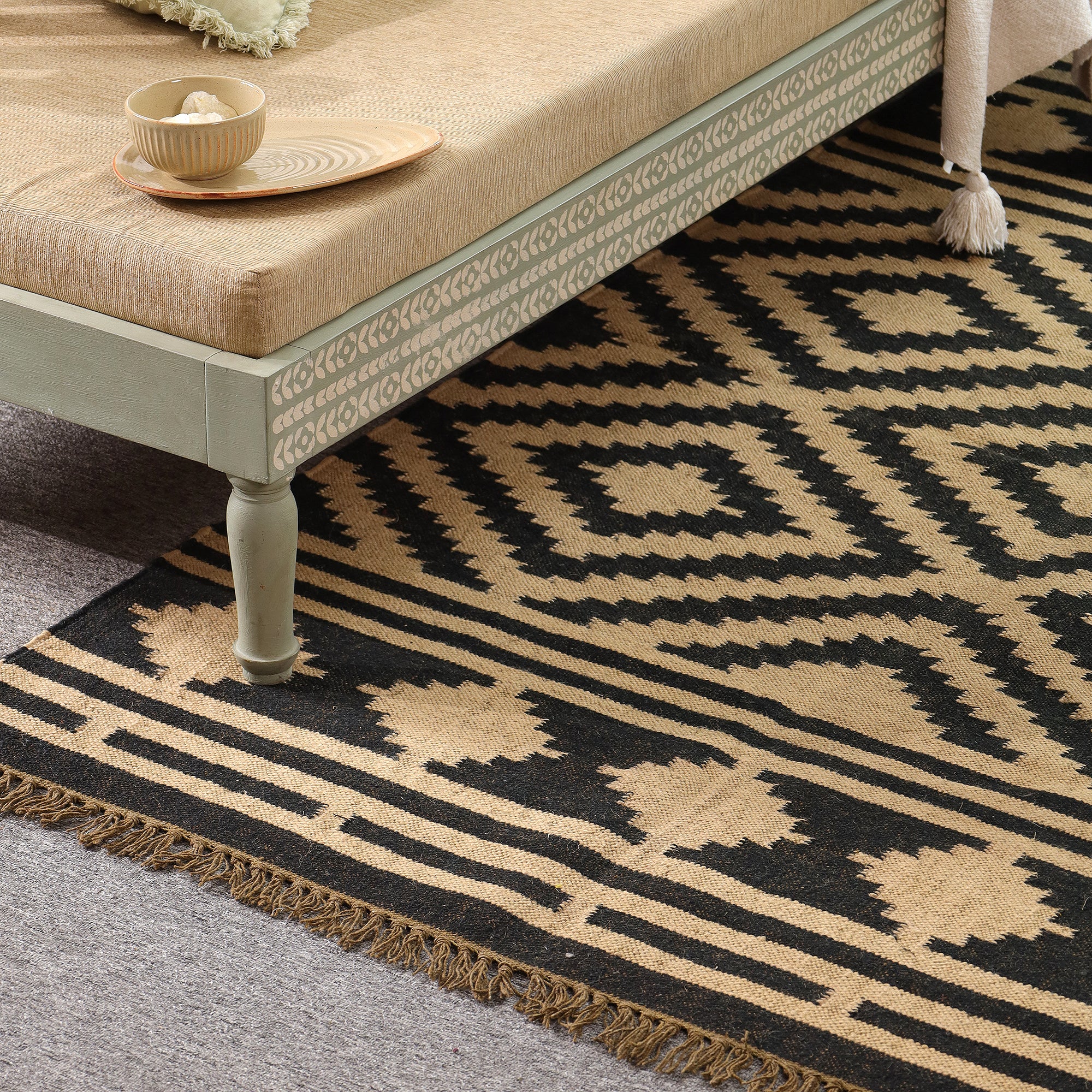 Black & Beige Tribal Geometric Area Rug | Boho Woven Living Room Carpet