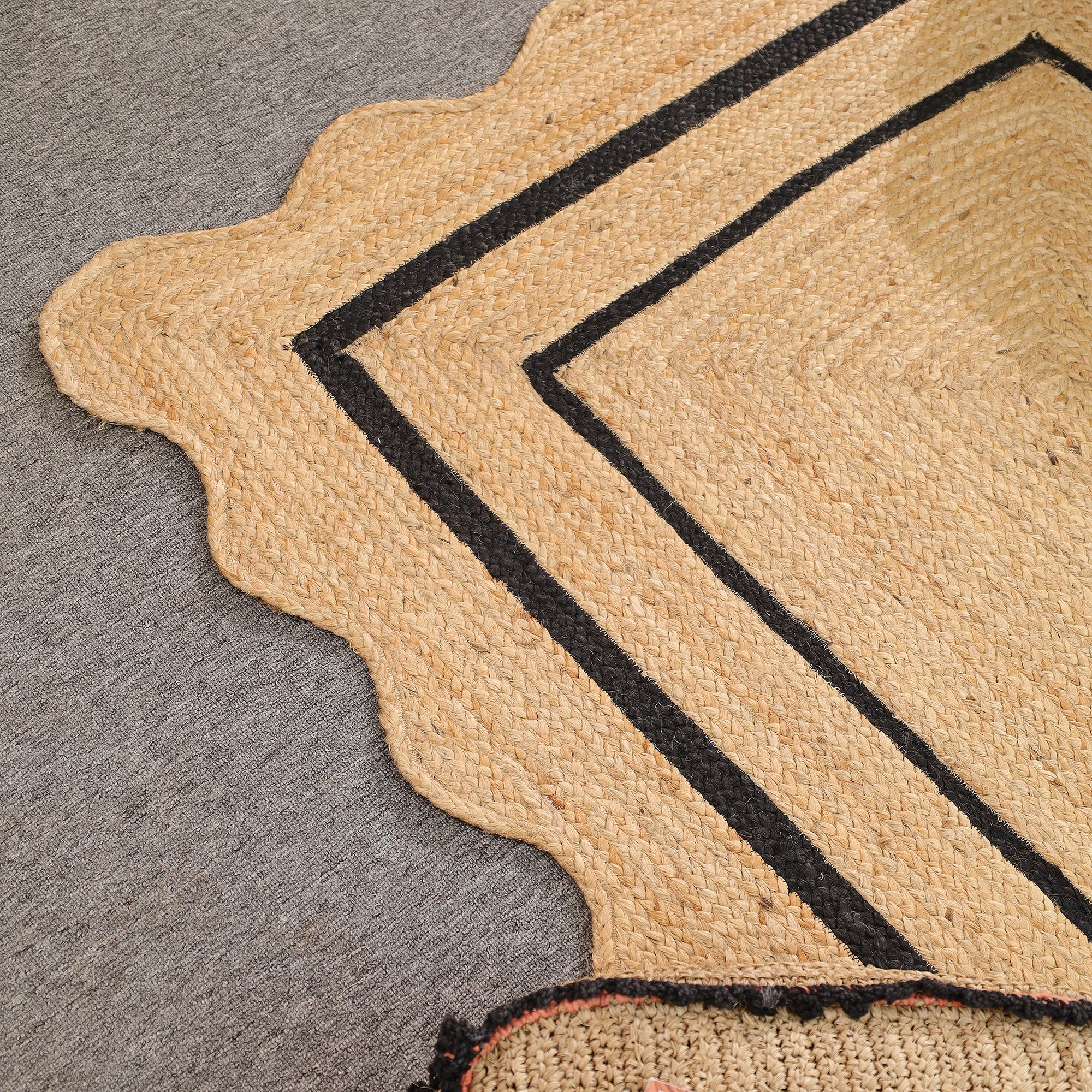 Natural Handwoven Jute Area Rug with Black Border- Scalloped Boho Farmhouse
