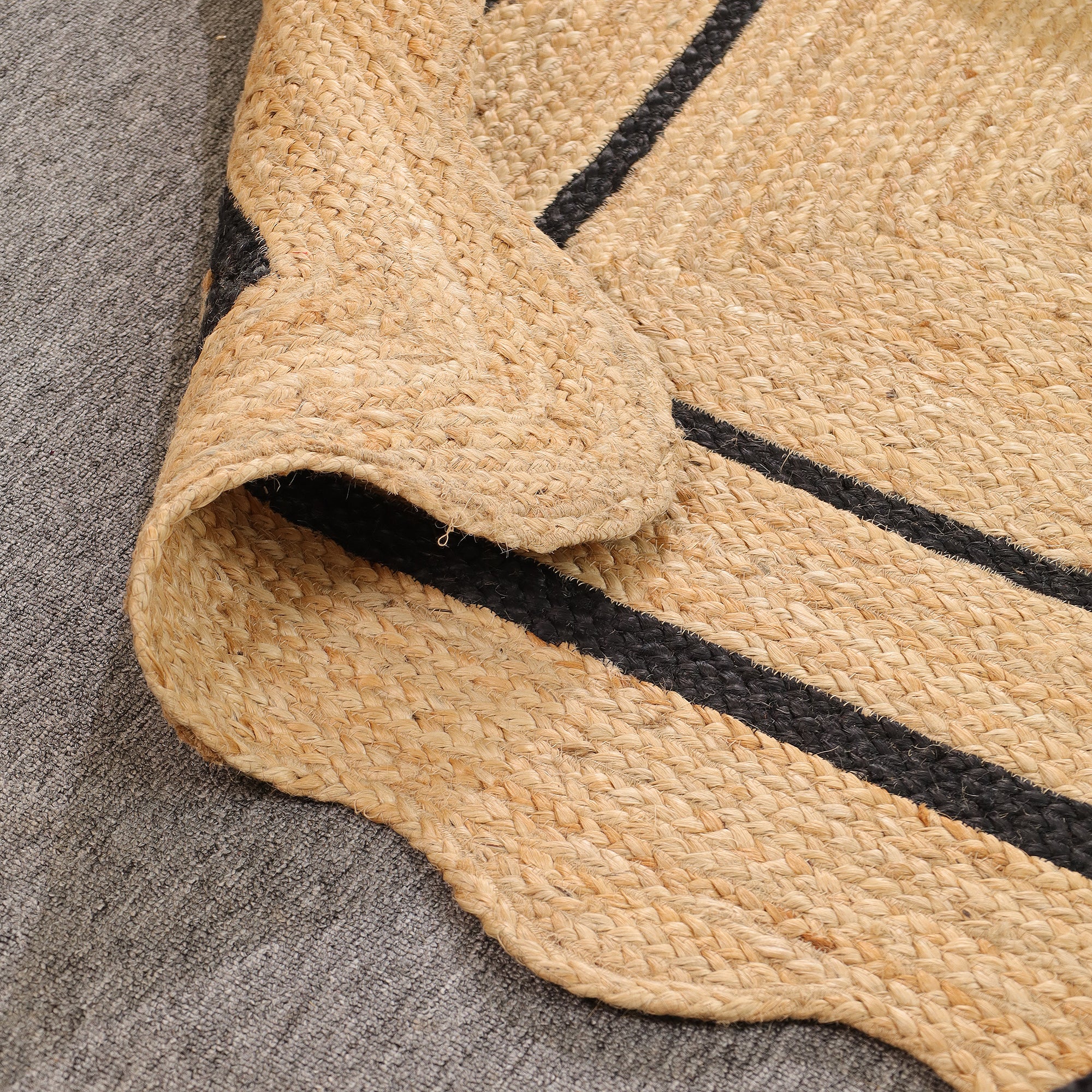 Natural Handwoven Jute Area Rug with Black Border- Scalloped Boho Farmhouse