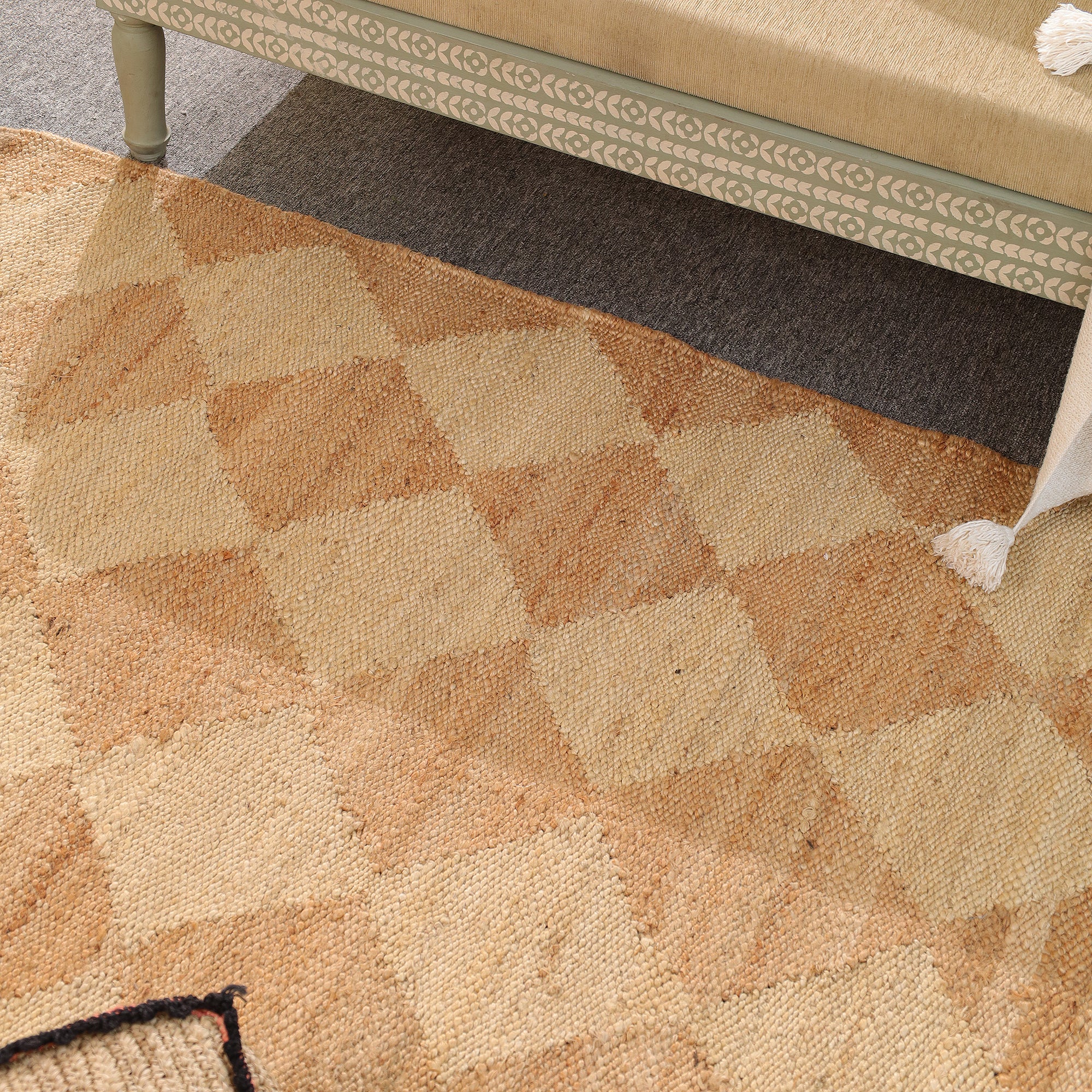 Handmade Geometric Jute  Area Rug Natural Woven Boho Rug Eco-Friendly Living Room