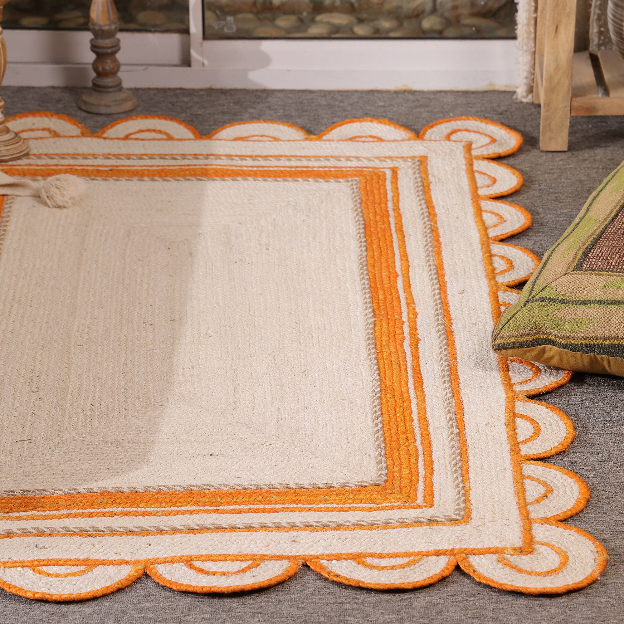 Handwoven Natural Jute Rug with Orange Sacalloped Border Eco-Friendly Braided Area Rug