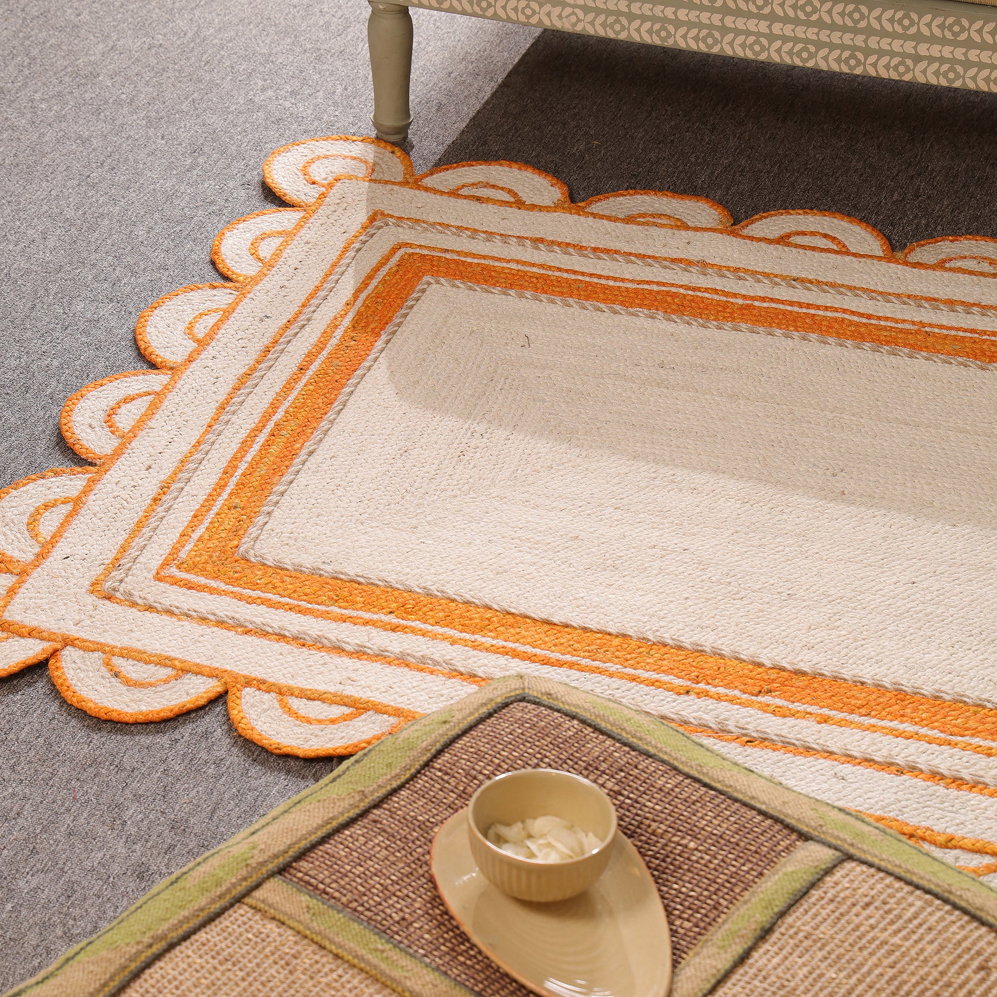 Handwoven Natural Jute Rug with Orange Sacalloped Border Eco-Friendly Braided Area Rug