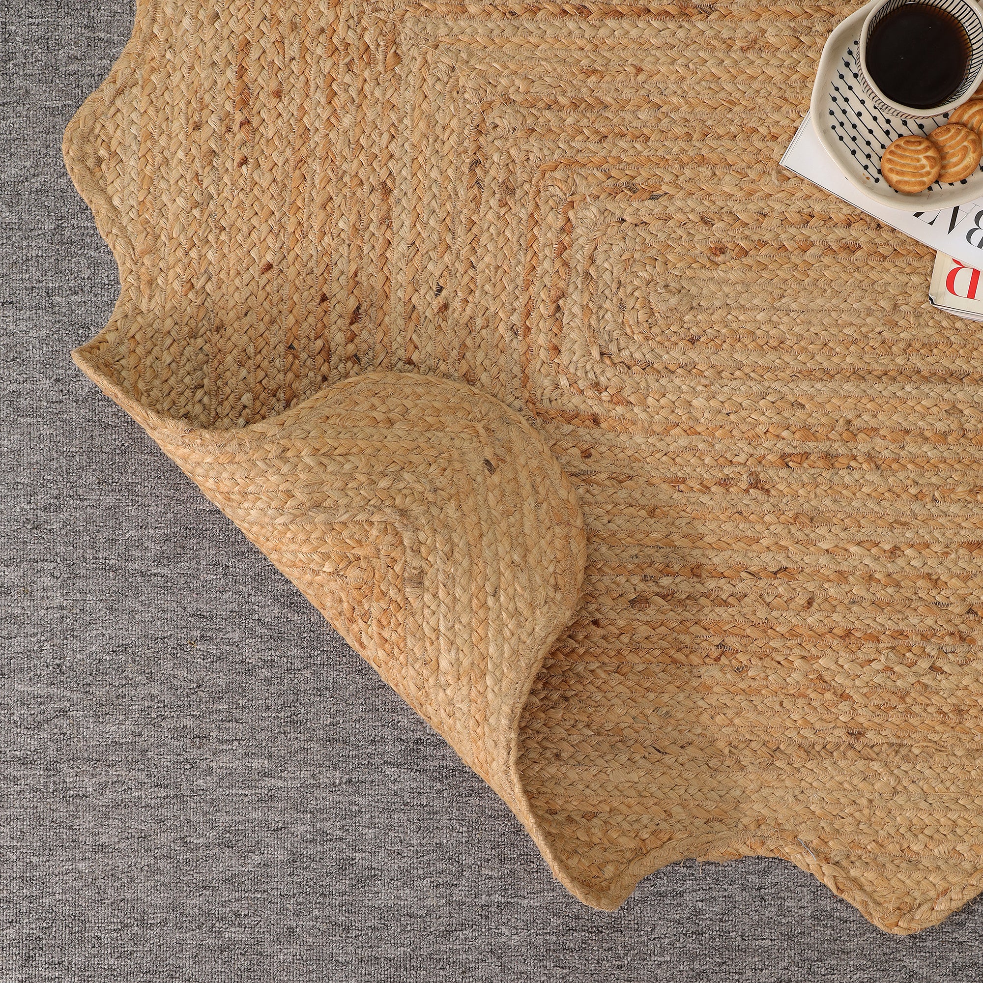 Natural Handwoven Scalloped Jute Rug Handmade Eco-Friendly Braided Area Rug