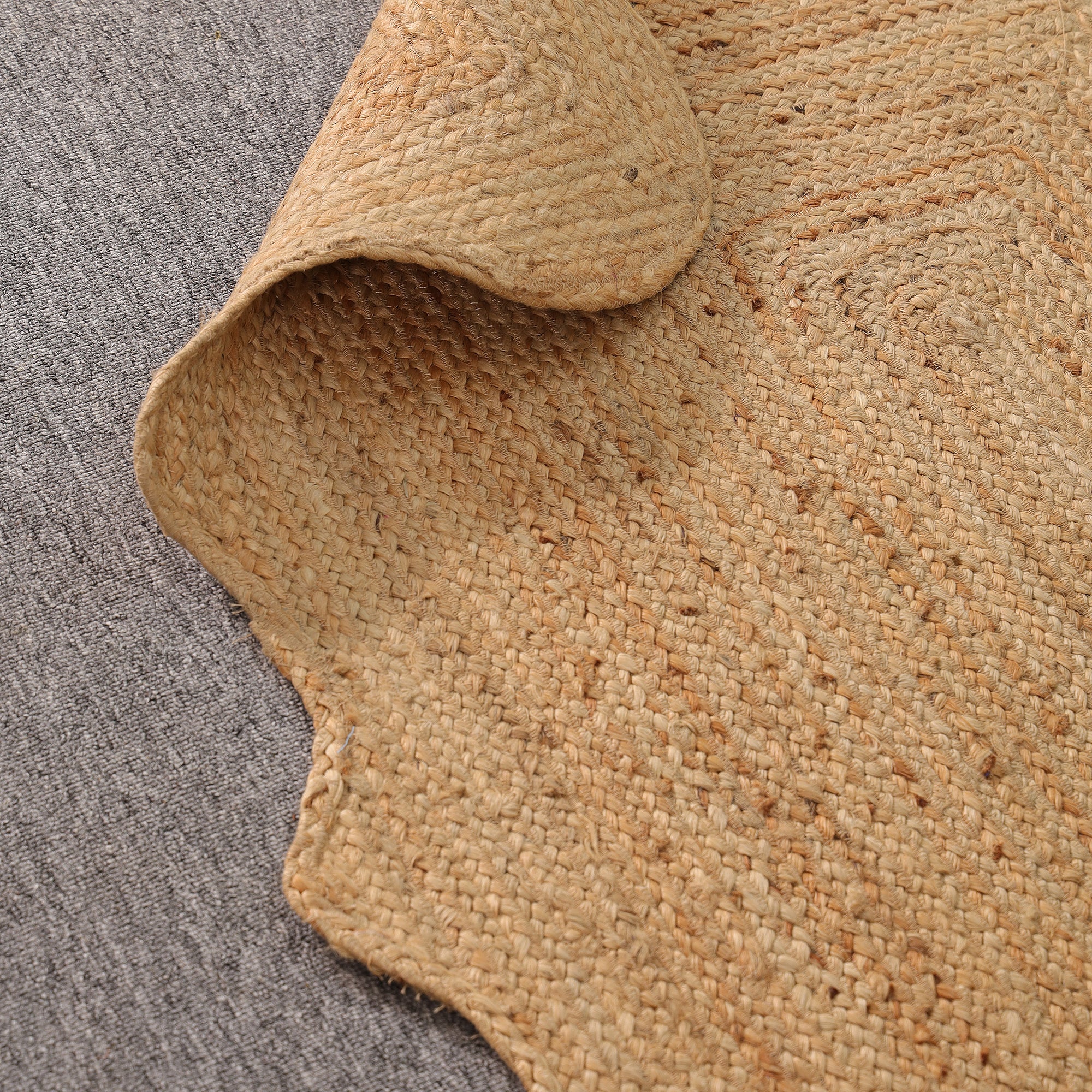 Natural Handwoven Scalloped Jute Rug Handmade Eco-Friendly Braided Area Rug